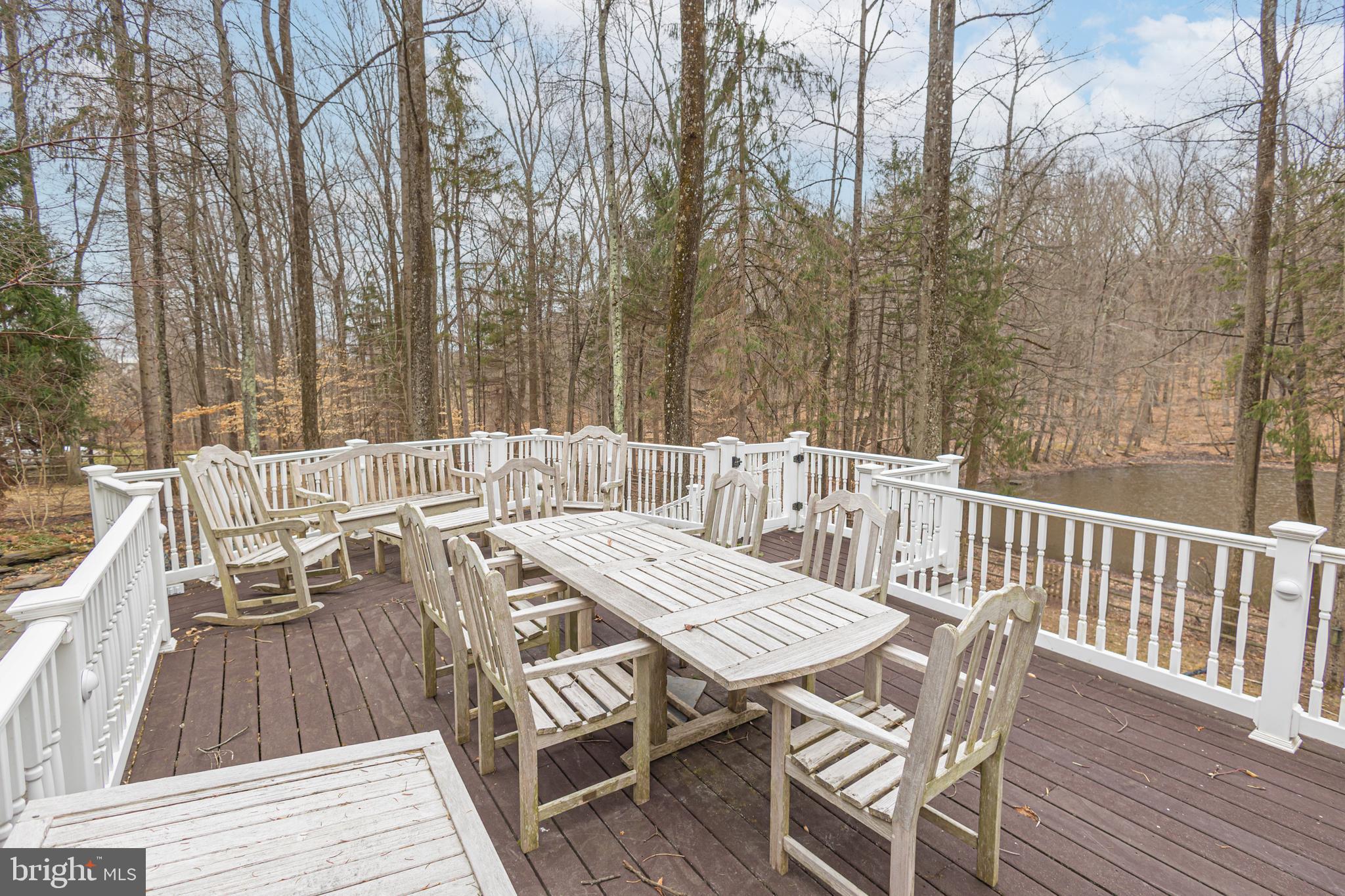 RIVER CROSSING - Residential