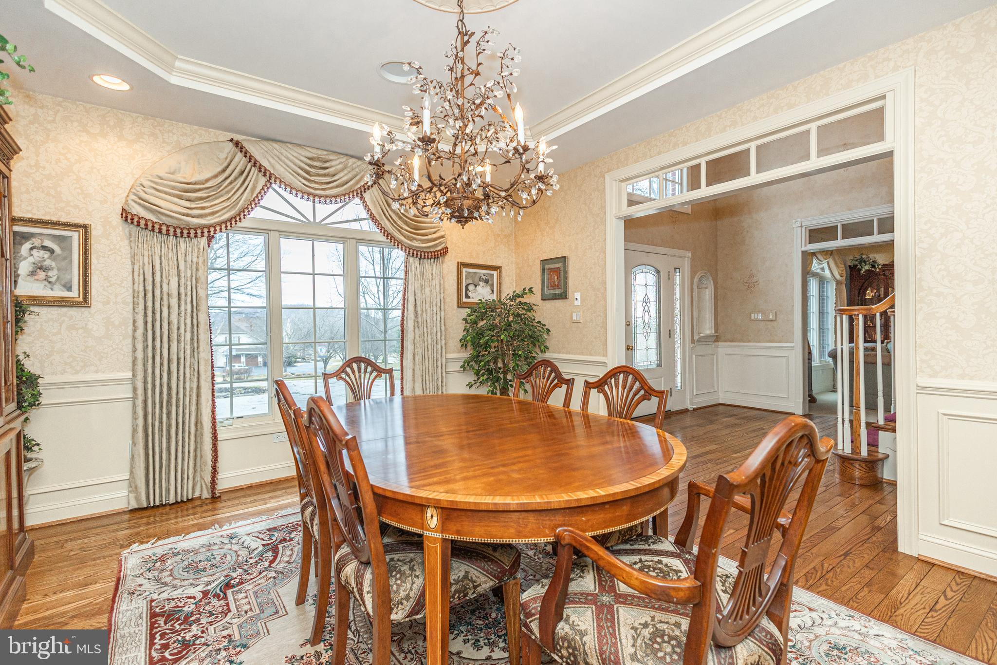 52 WOODSIDE LANE