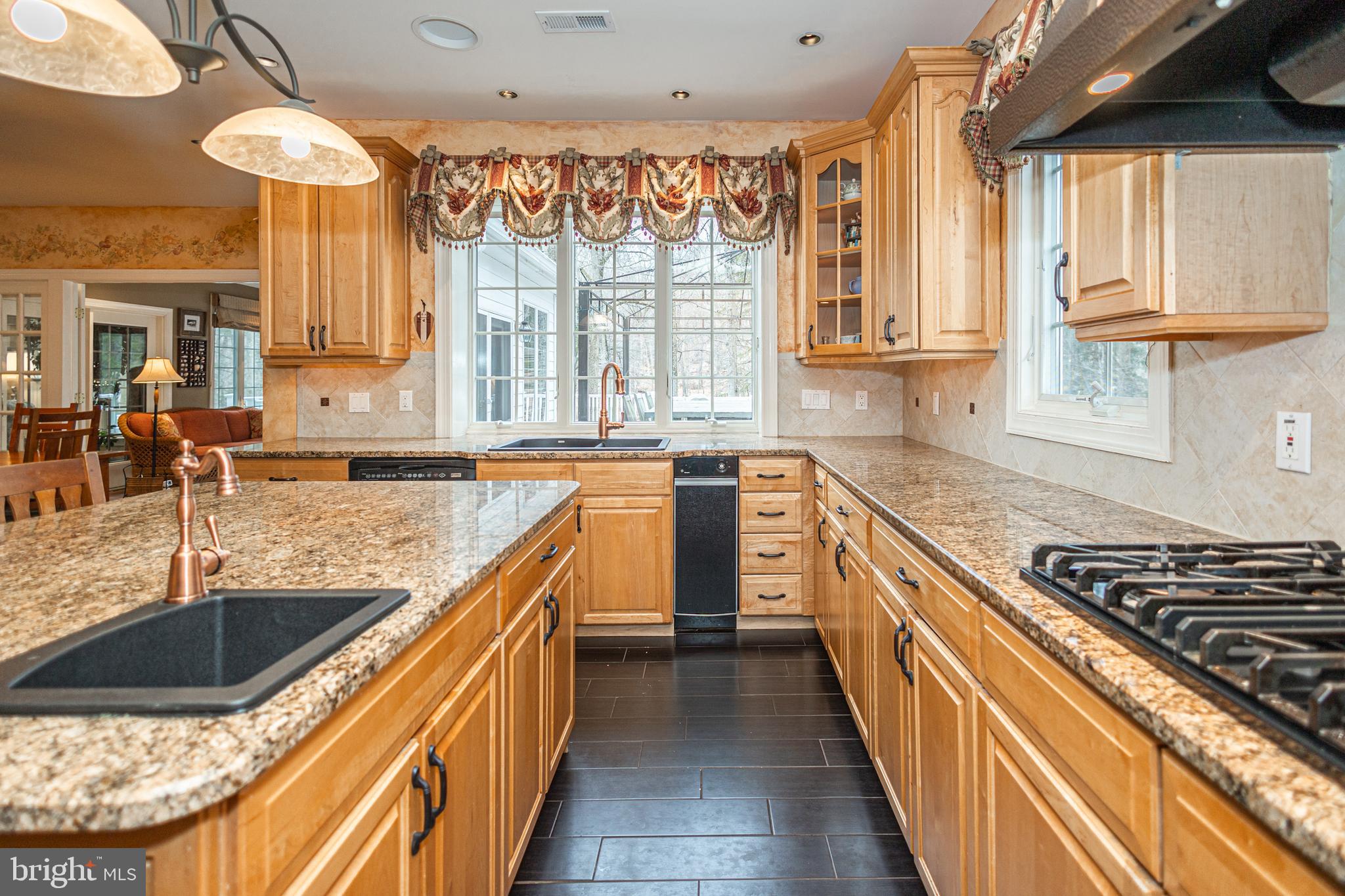 RIVER CROSSING - Residential