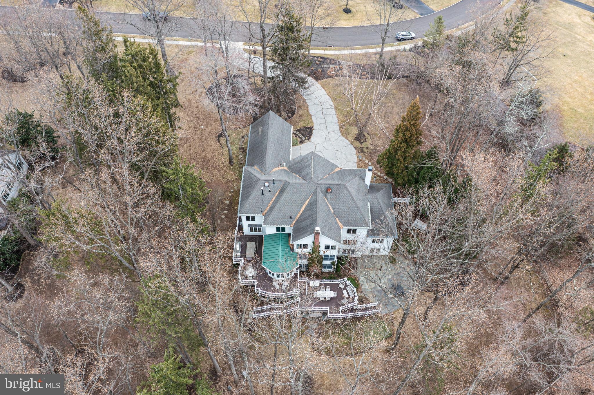 RIVER CROSSING - Residential