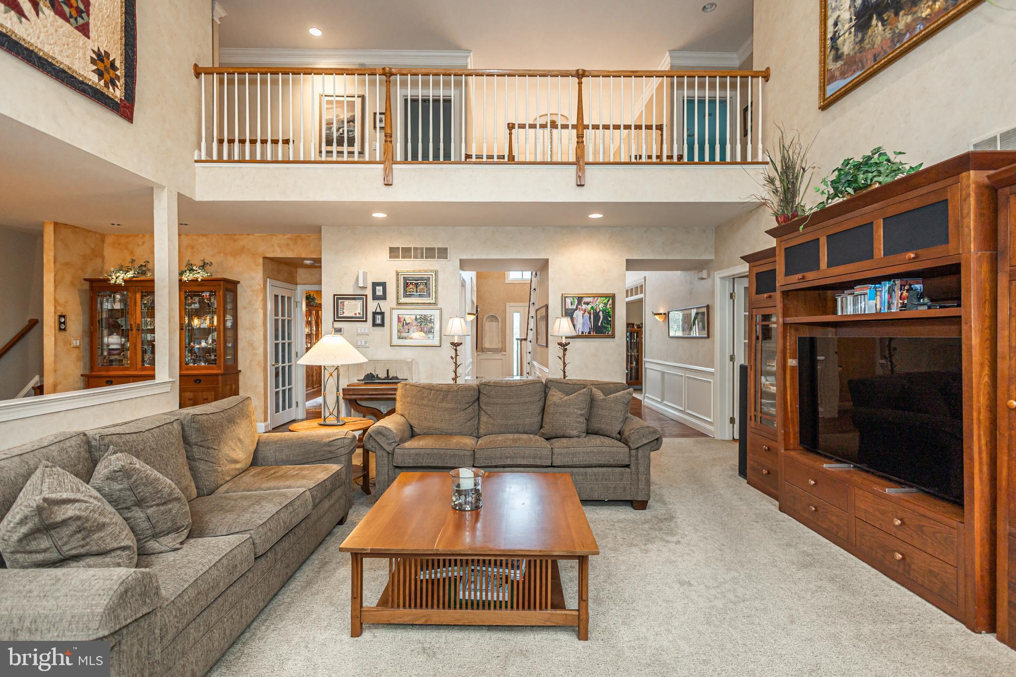 RIVER CROSSING - Residential