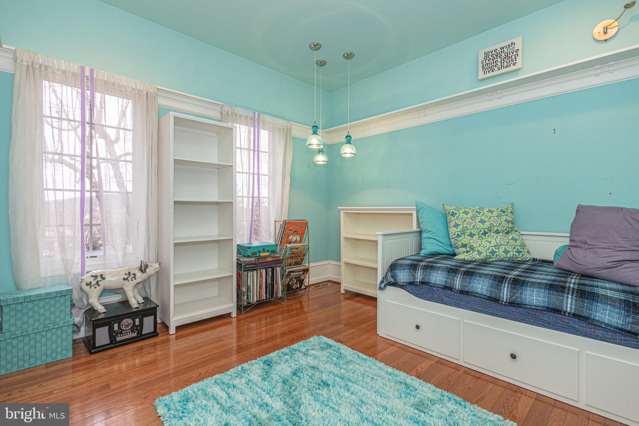 RIVER CROSSING - Residential