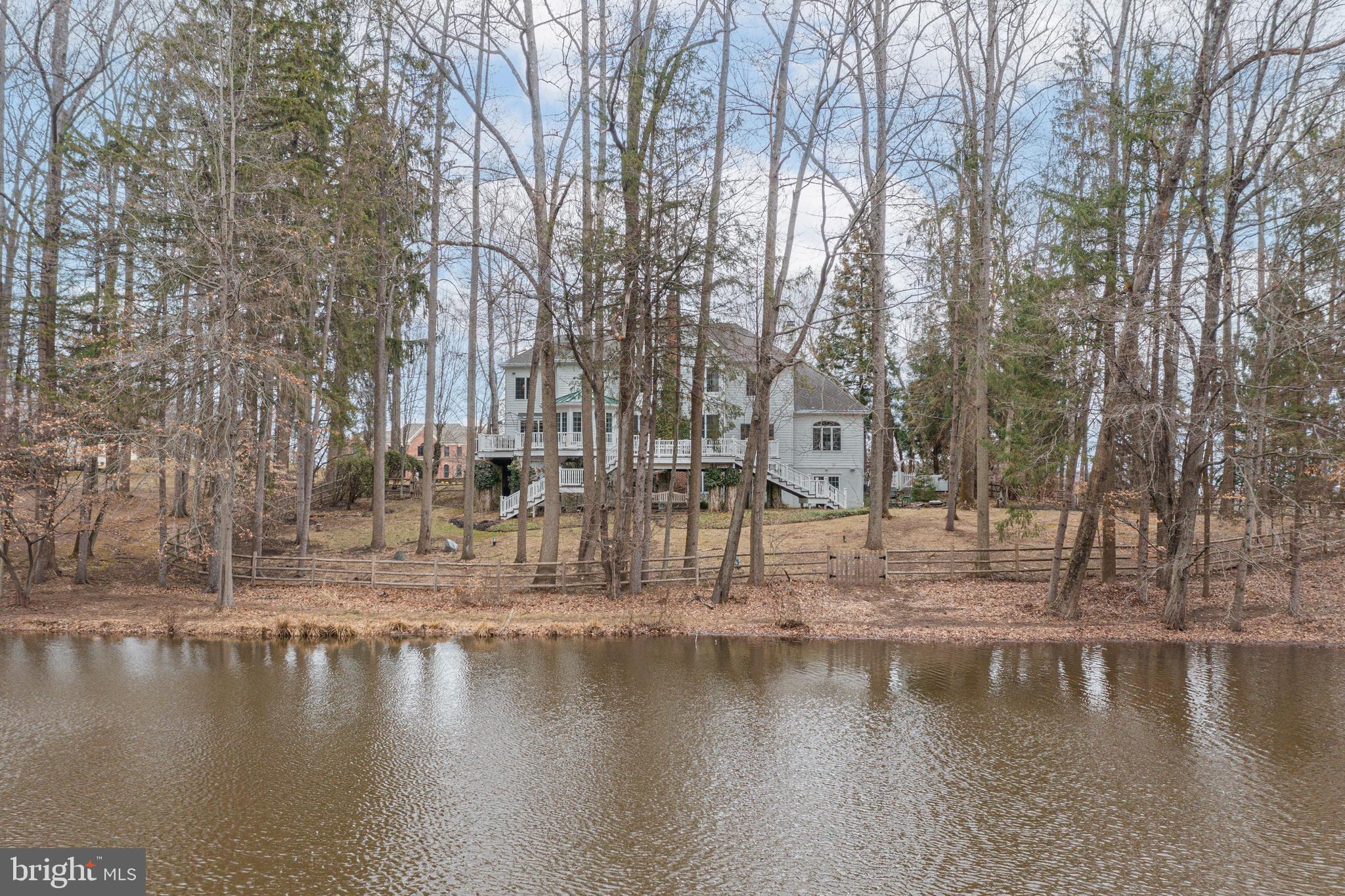 RIVER CROSSING - Residential