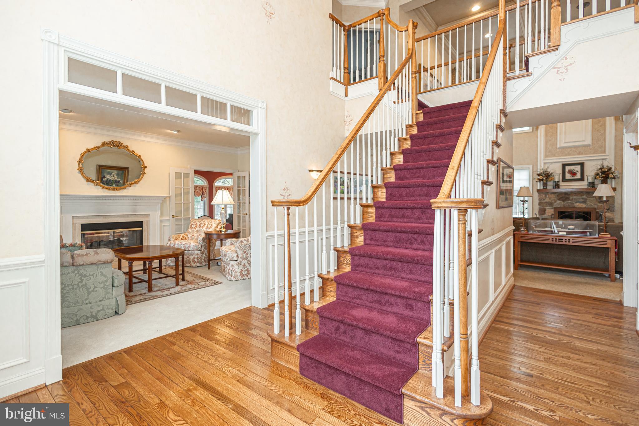 52 WOODSIDE LANE