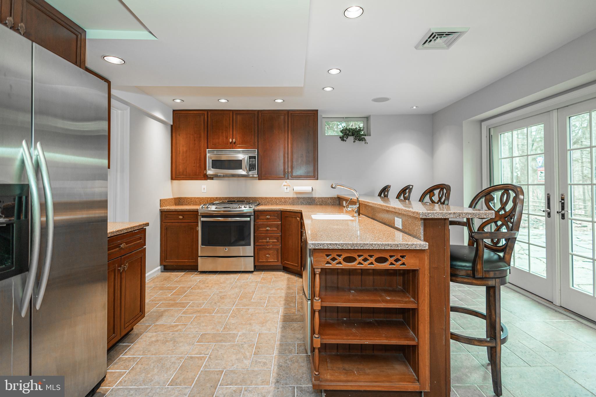 RIVER CROSSING - Residential