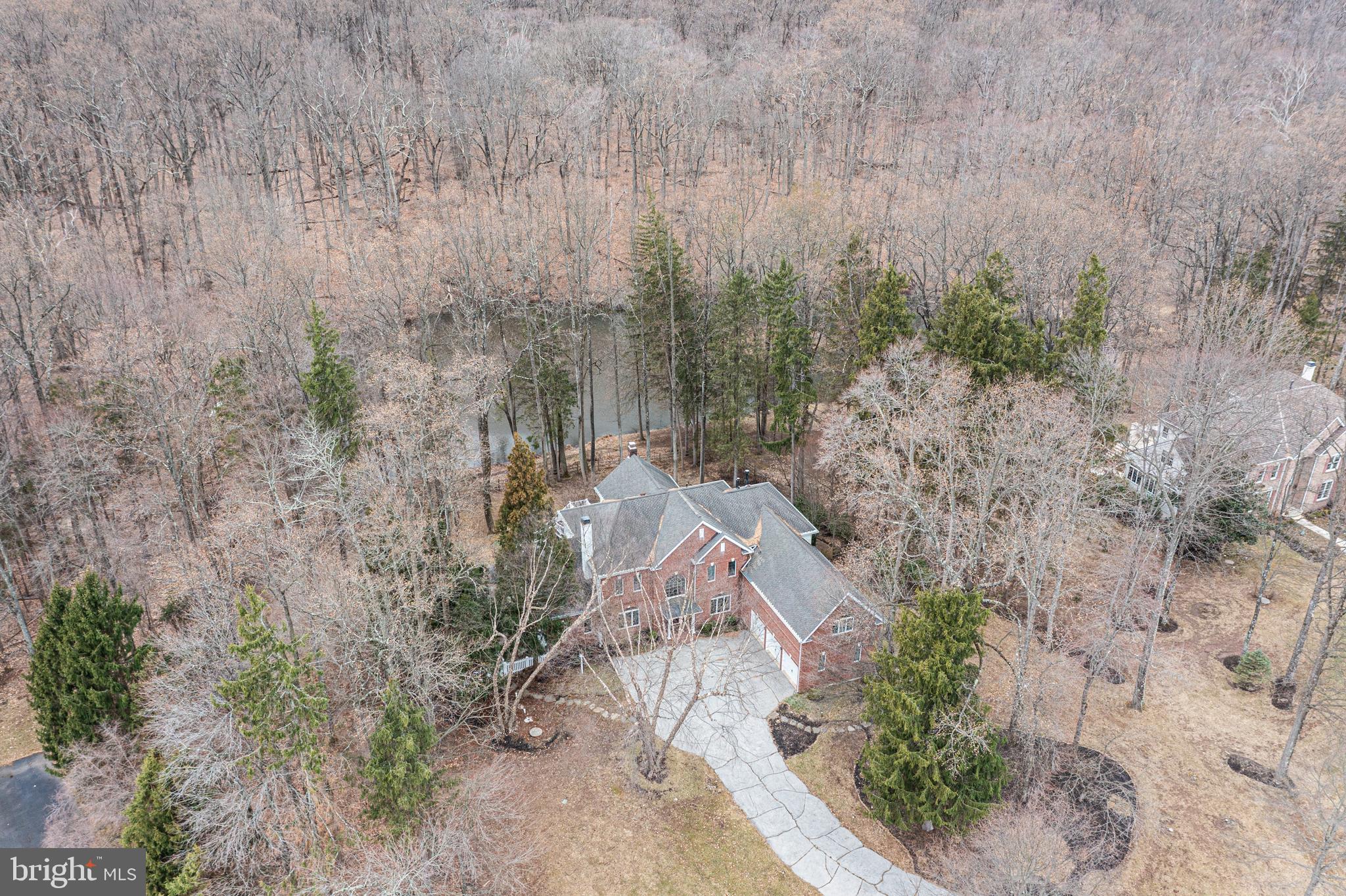 RIVER CROSSING - Residential