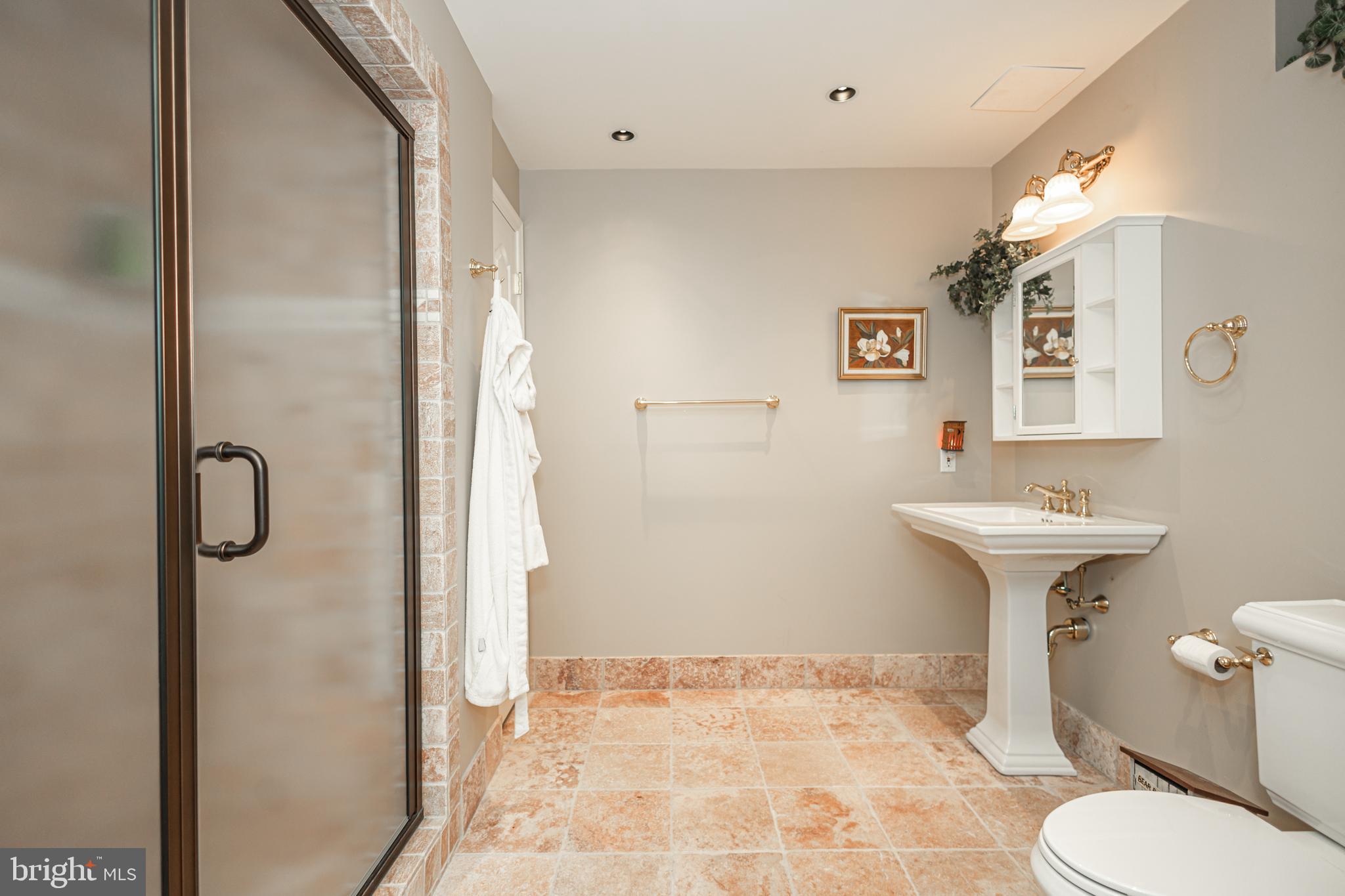 RIVER CROSSING - Residential