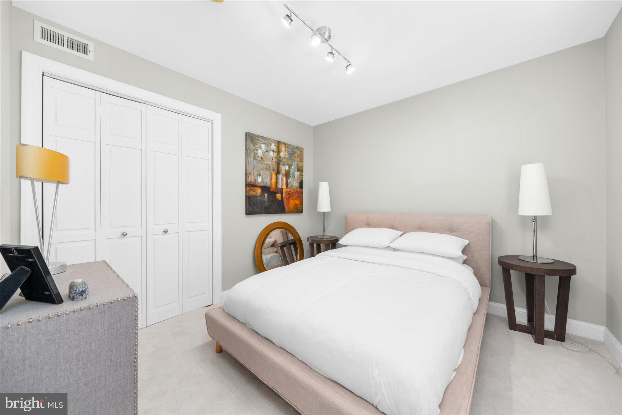 BELMONT HILLS - Residential