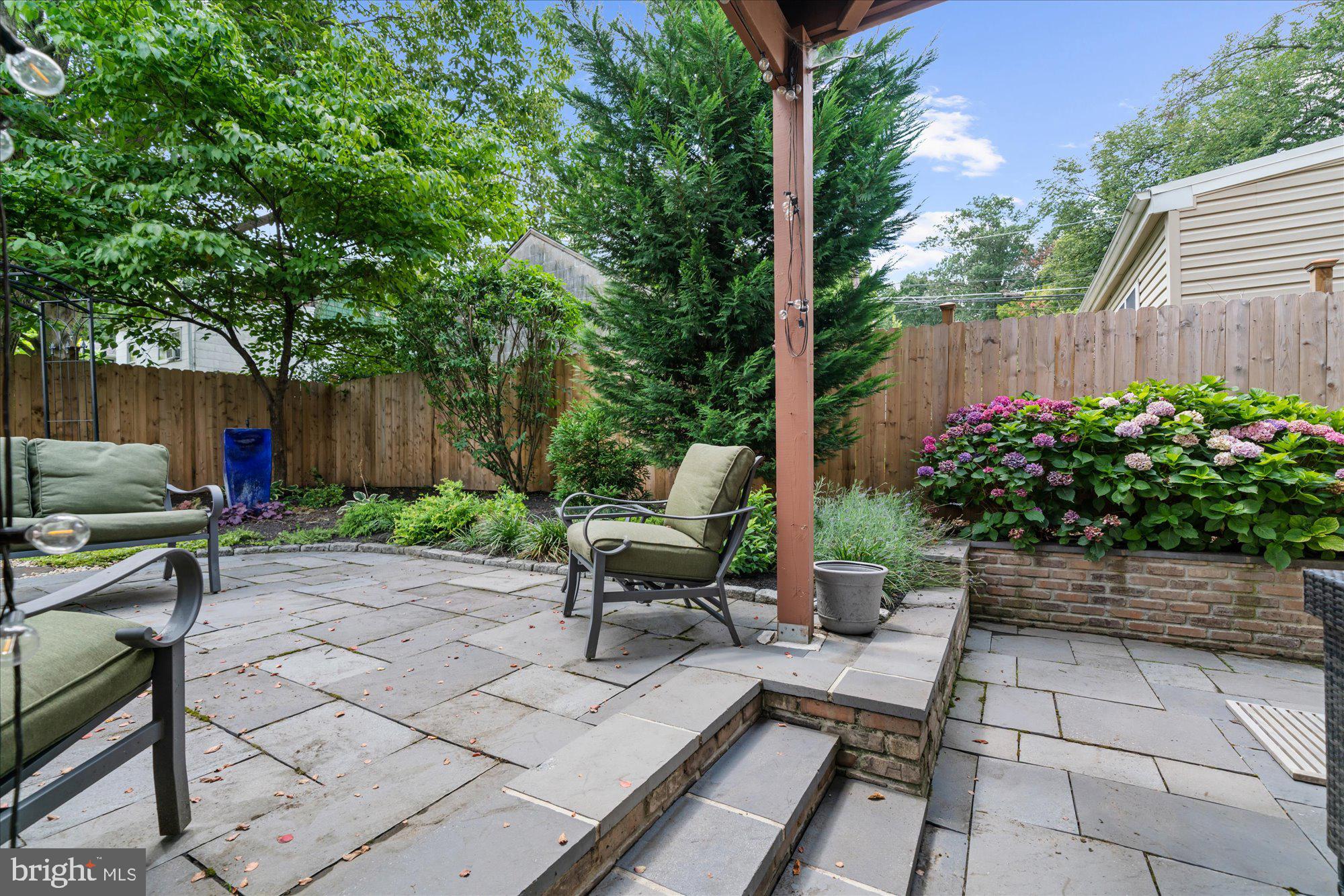 BELMONT HILLS - Residential