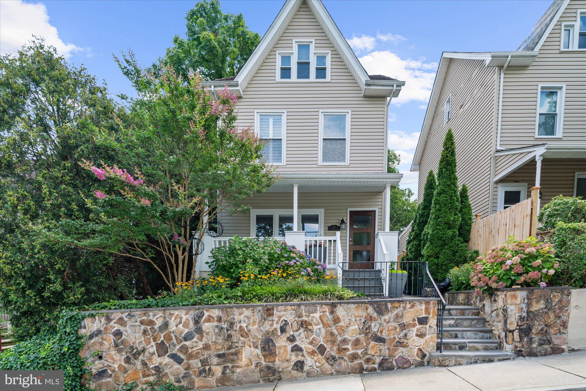 BELMONT HILLS - Residential