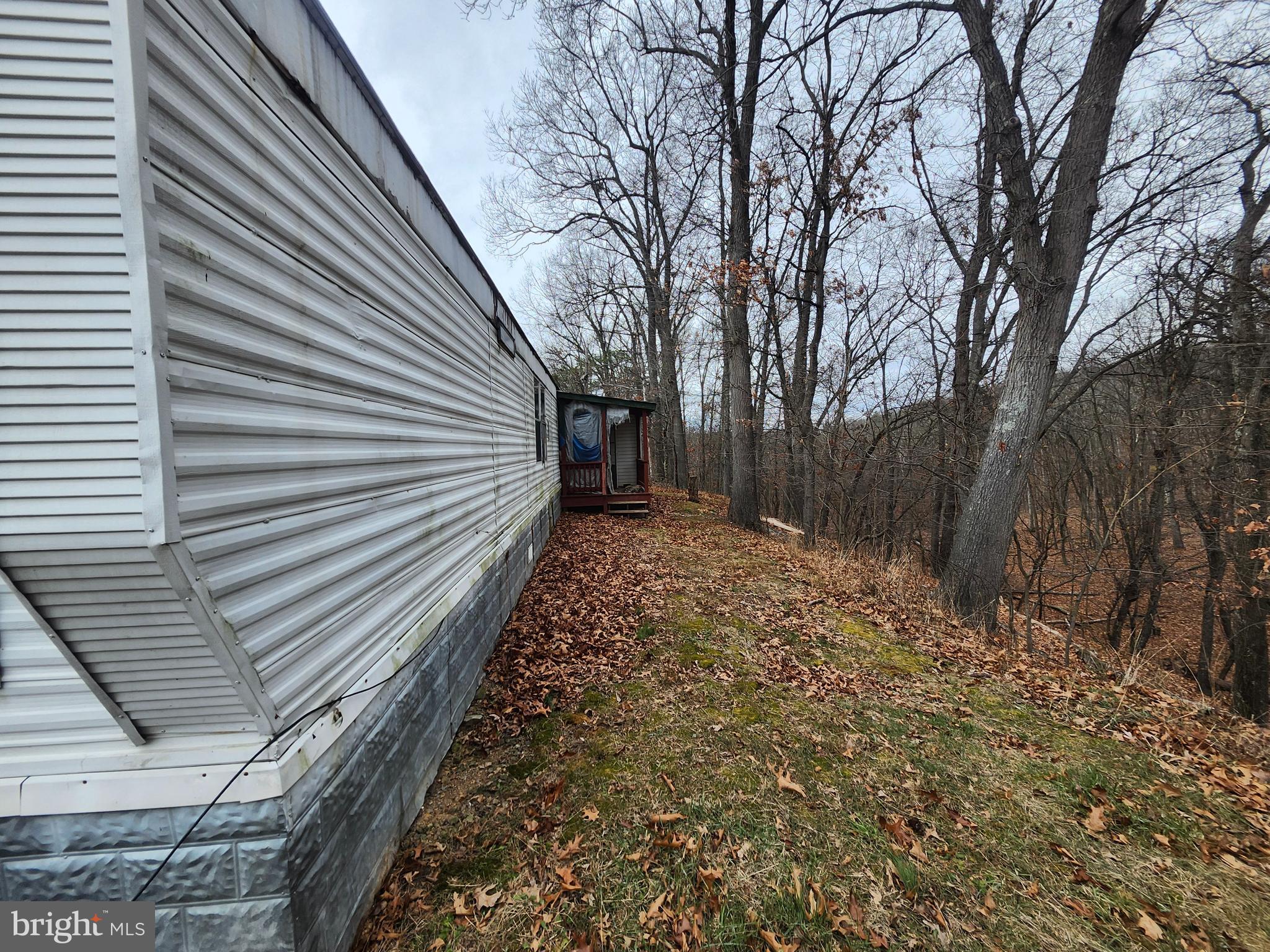 TOWN HILL RANCHES - Land