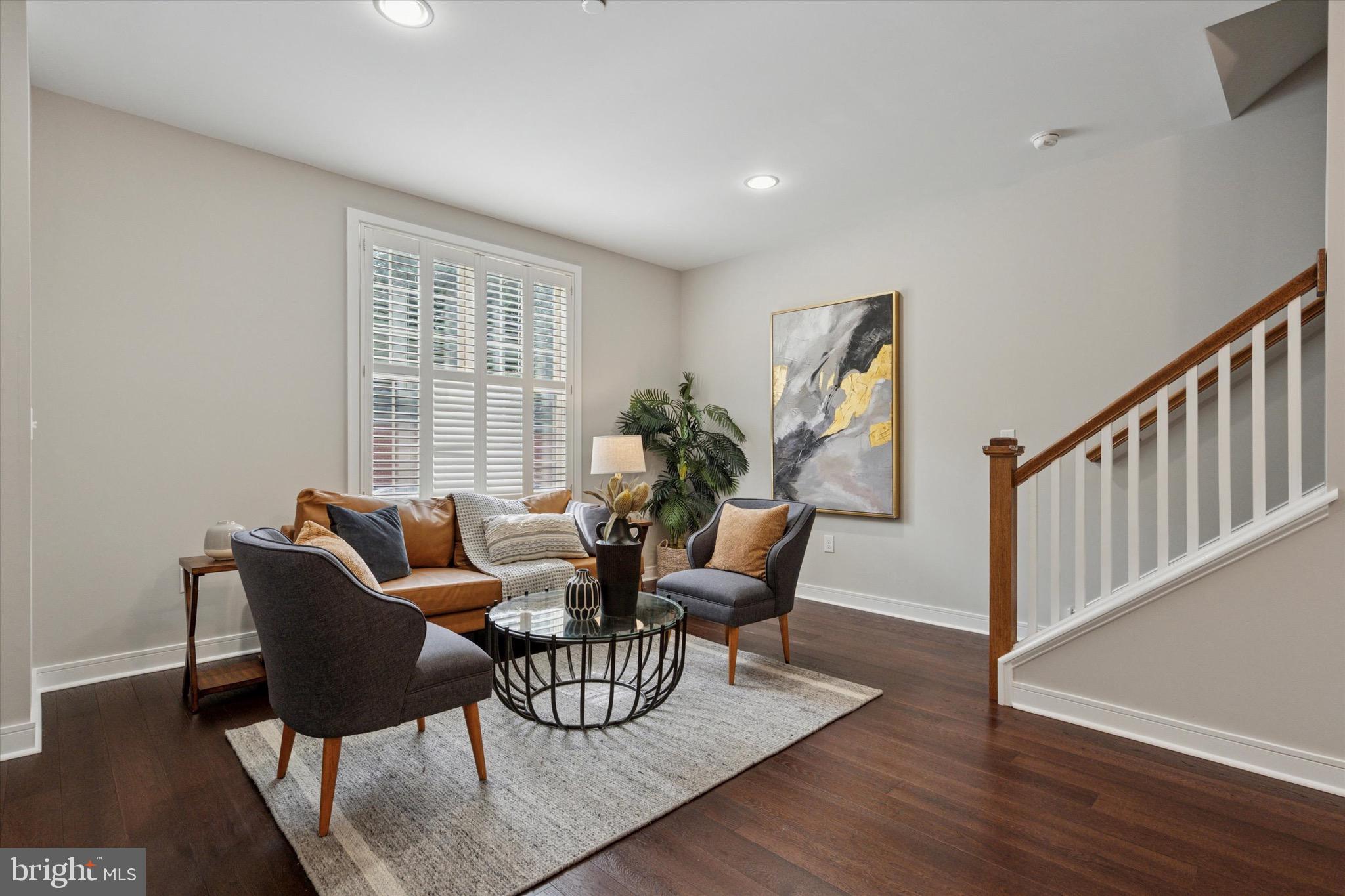 2407 BAINBRIDGE STREET