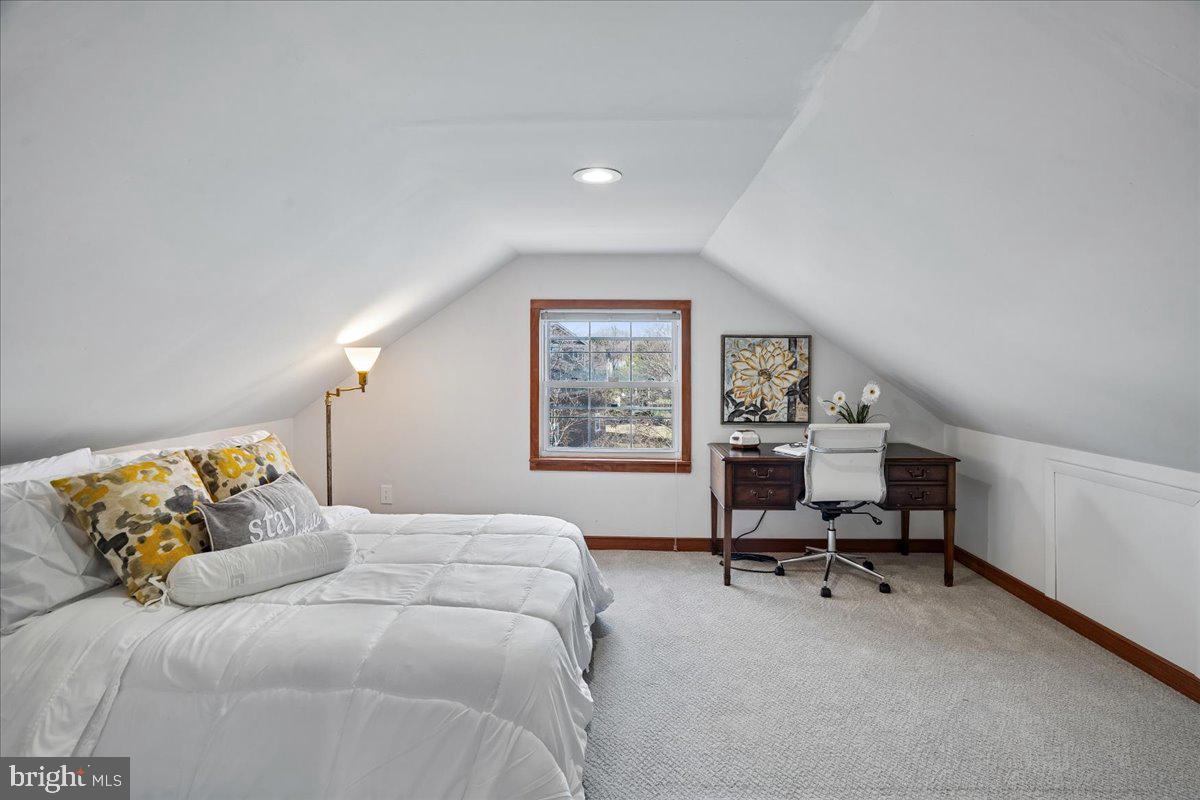 MANHATTAN BEACH - Residential