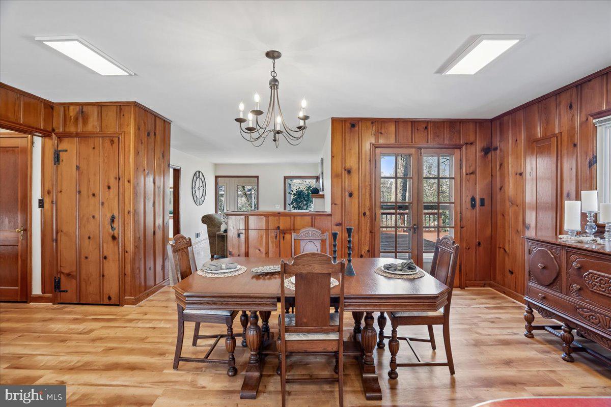 MANHATTAN BEACH - Residential