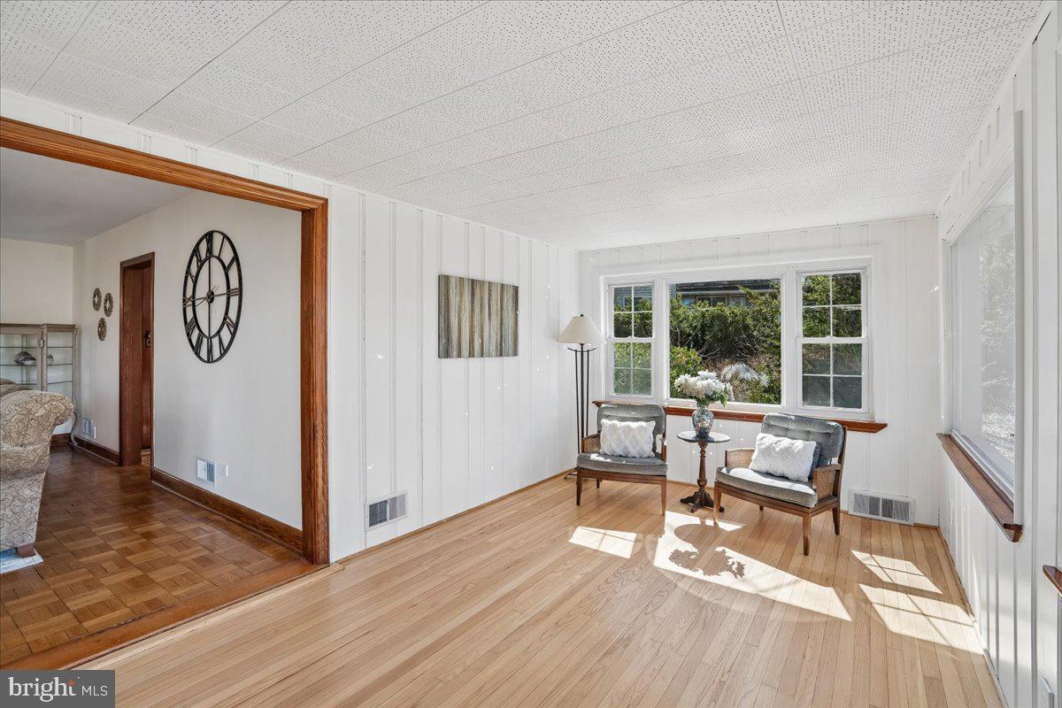 MANHATTAN BEACH - Residential