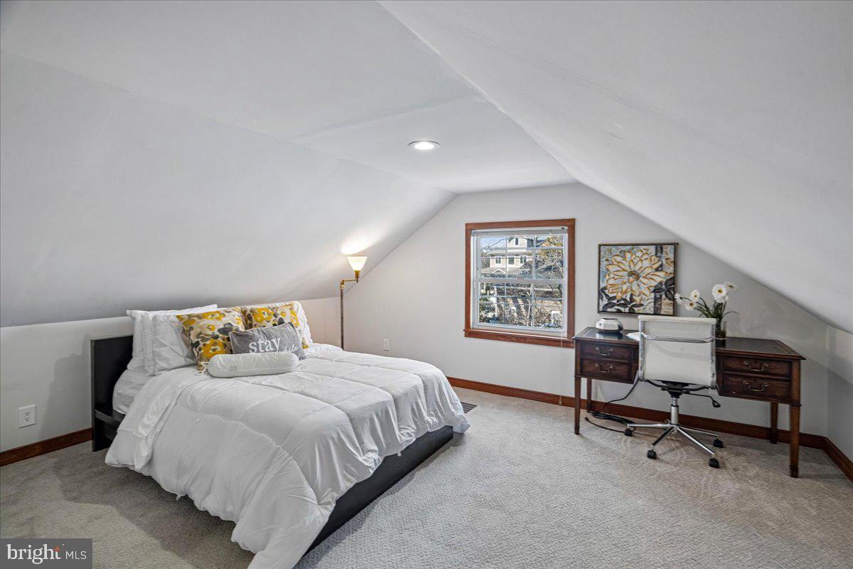 MANHATTAN BEACH - Residential