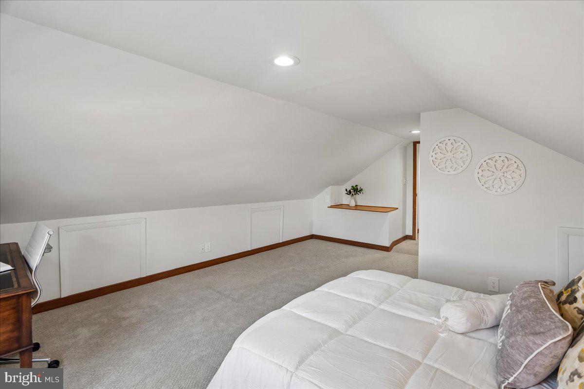 MANHATTAN BEACH - Residential