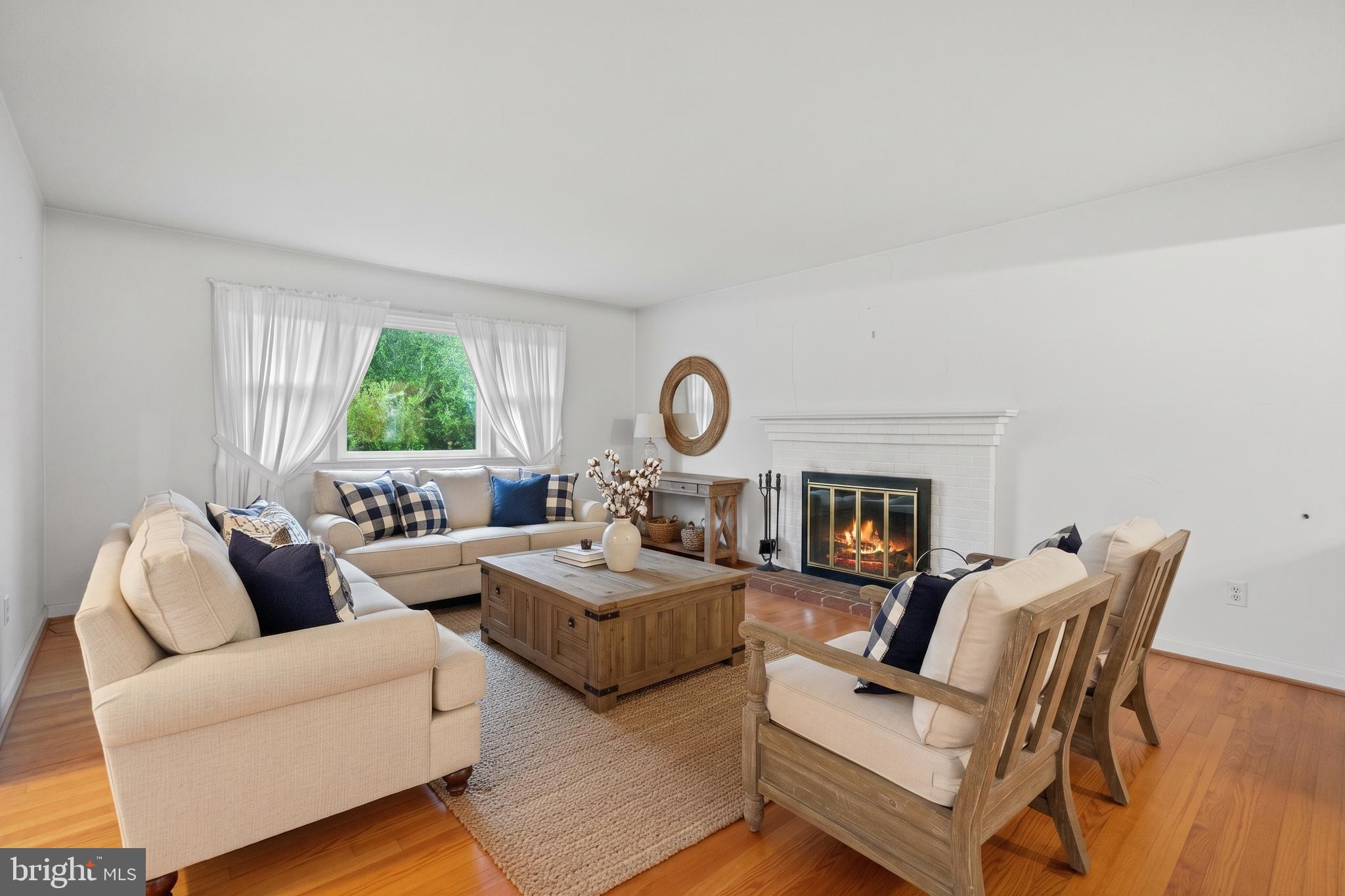 8316 ASHWOOD DRIVE