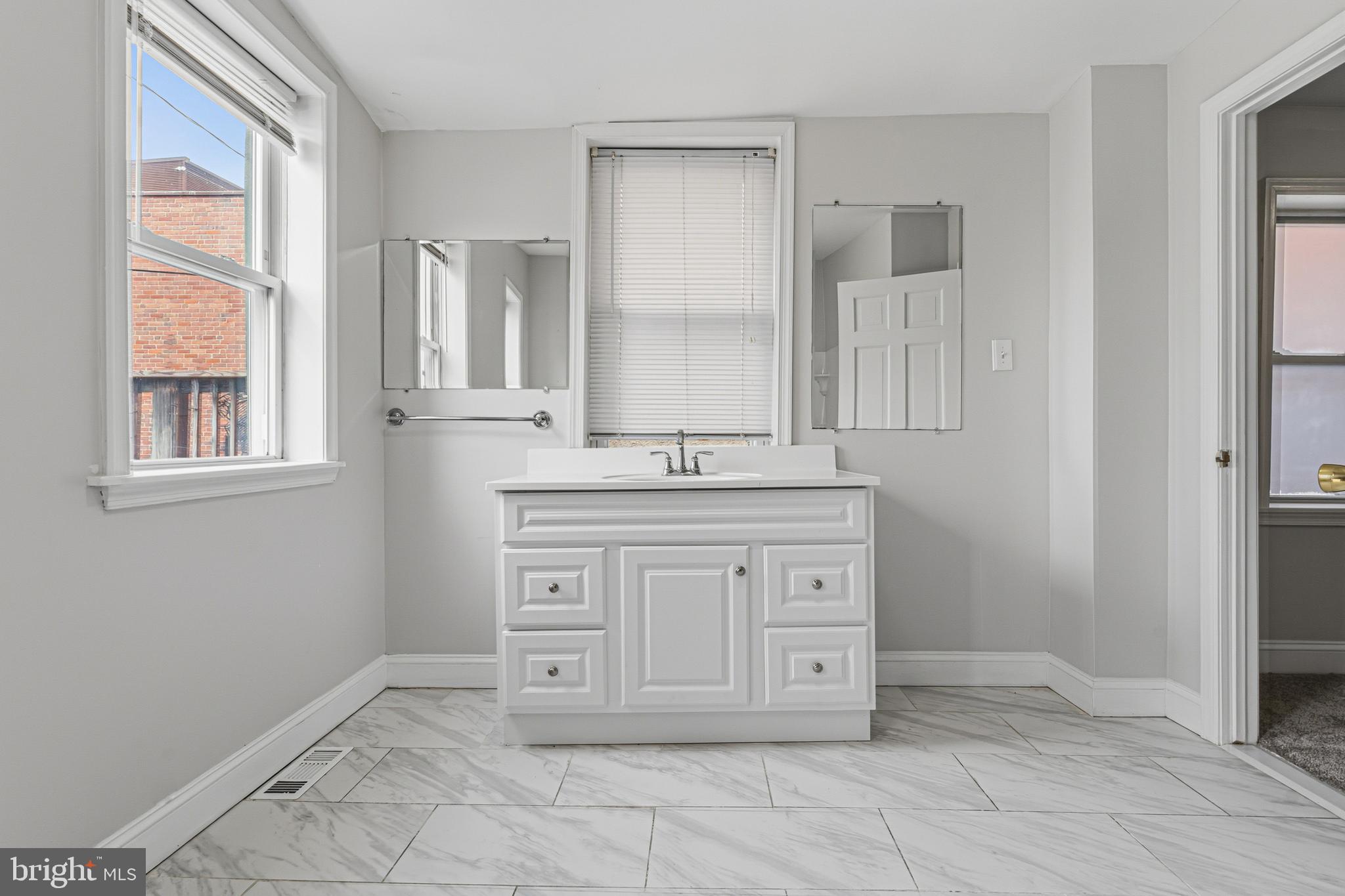 FEDERAL HILL HISTORIC DISTRICT - Residential Lease