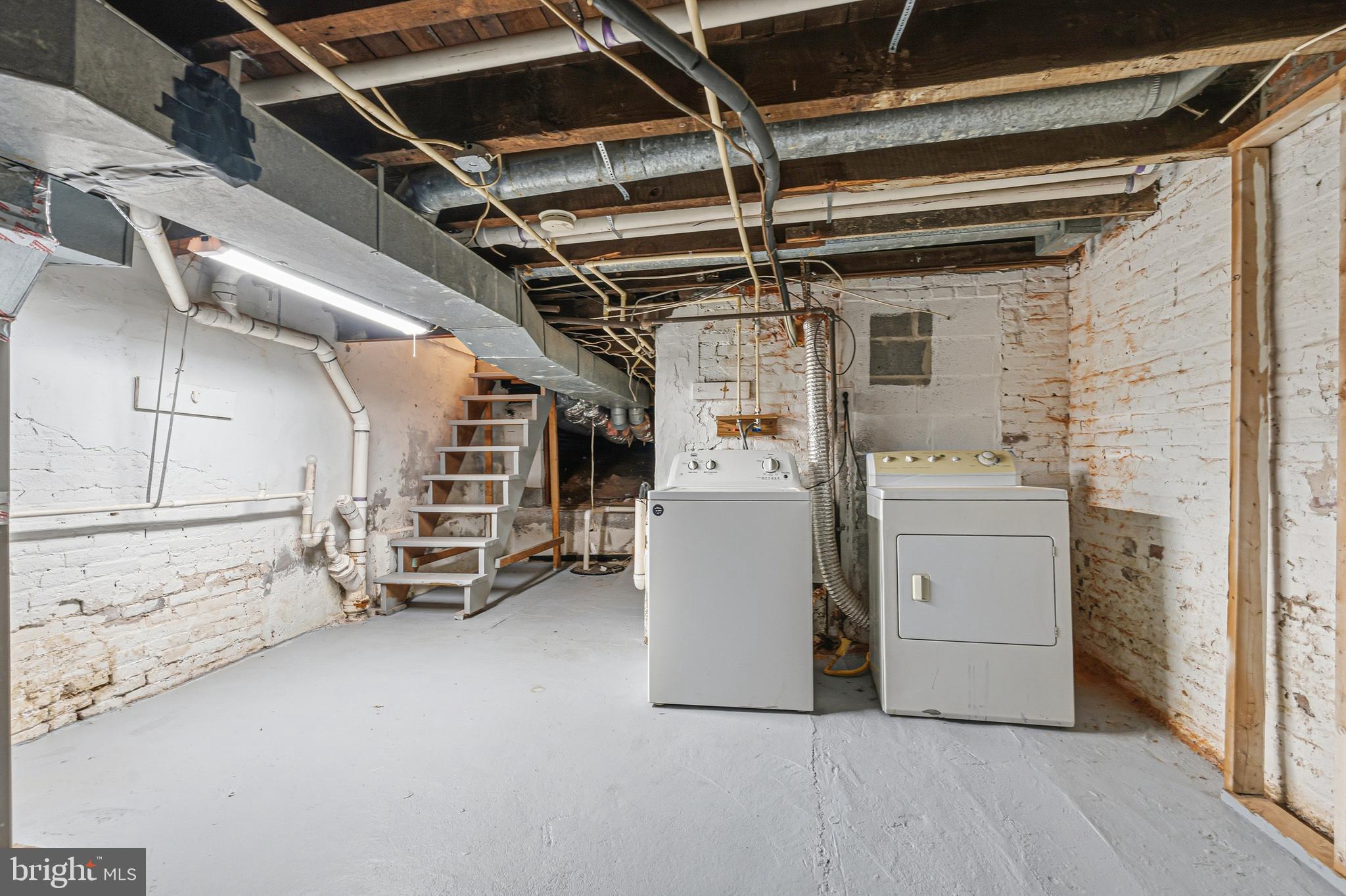 FEDERAL HILL HISTORIC DISTRICT - Residential Lease