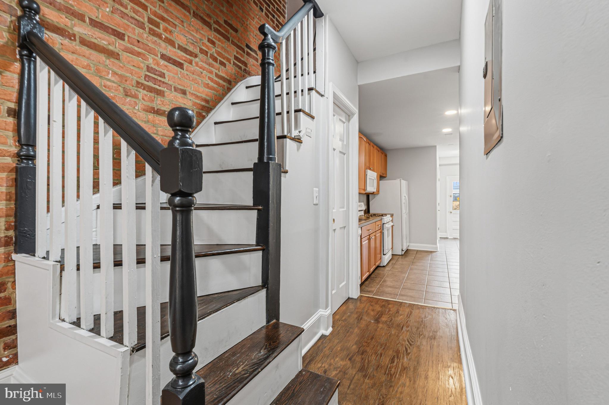 FEDERAL HILL HISTORIC DISTRICT - Residential Lease