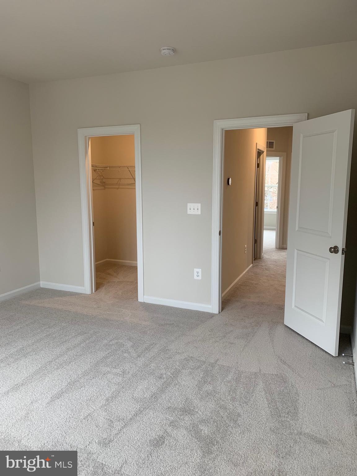 COLLEGE PARK - Residential Lease