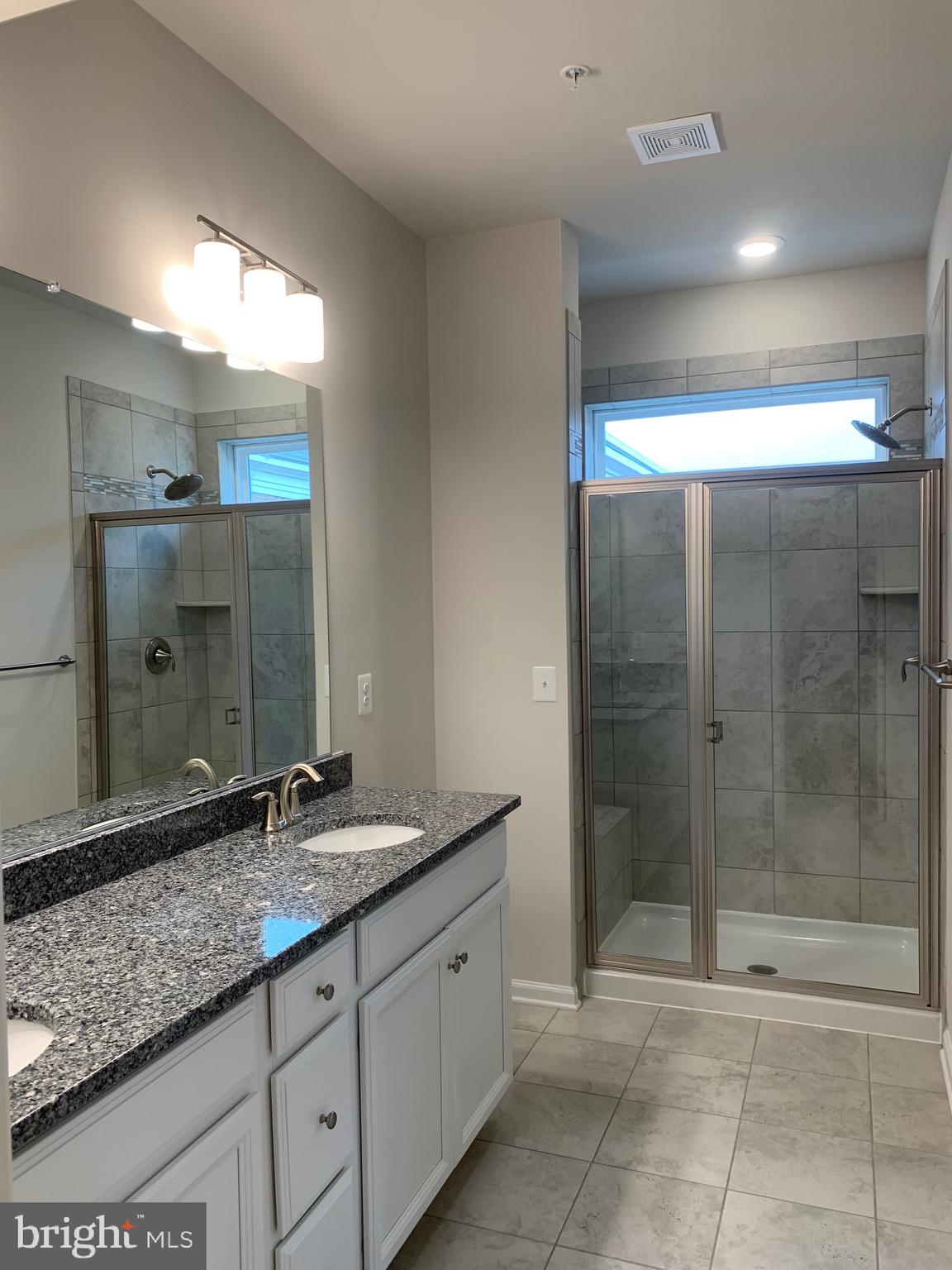 COLLEGE PARK - Residential Lease