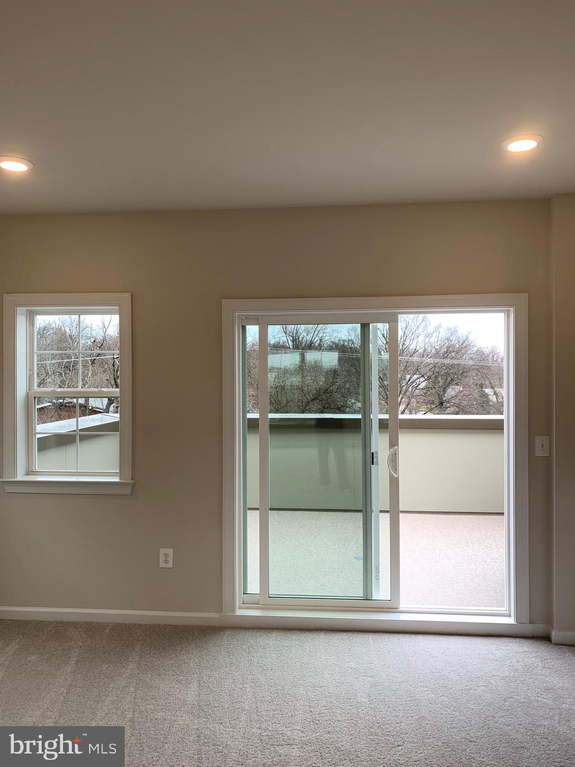 COLLEGE PARK - Residential Lease