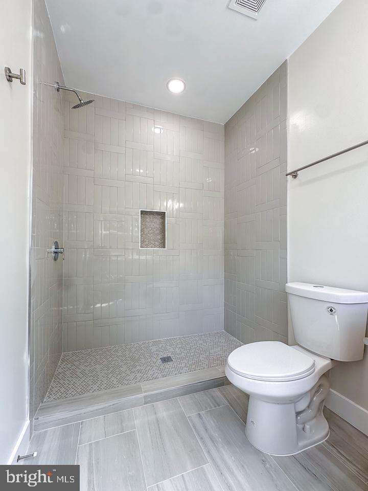 TAKOMA PARK - Residential