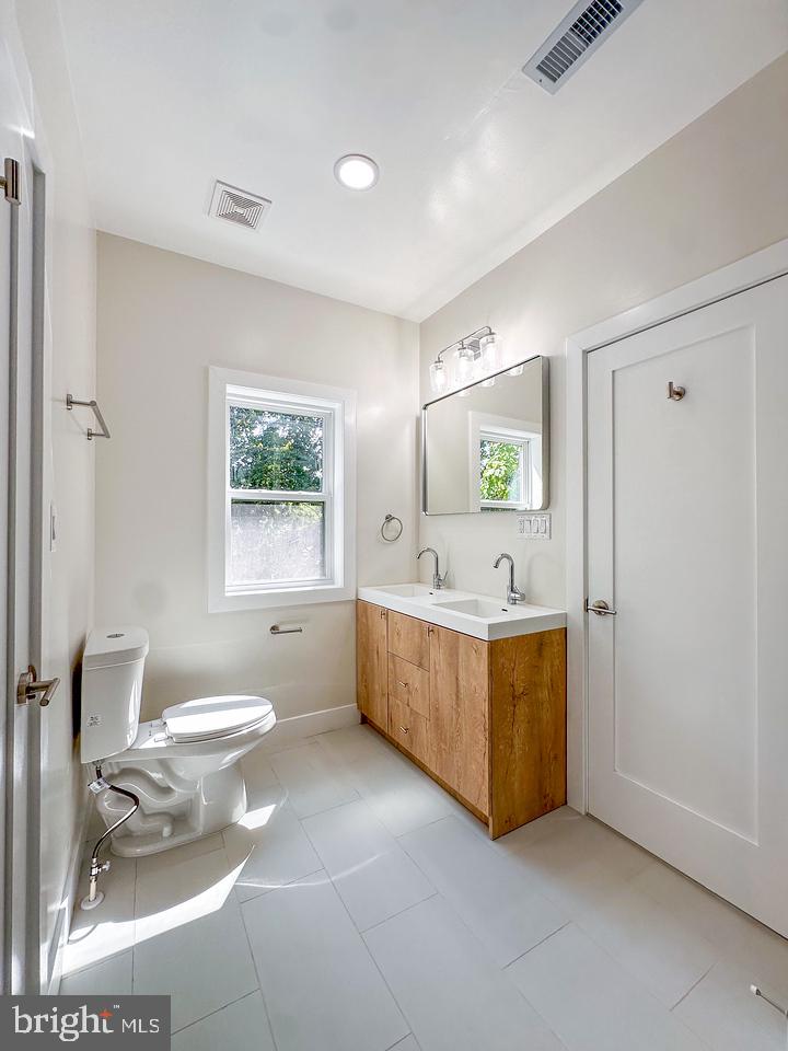 TAKOMA PARK - Residential