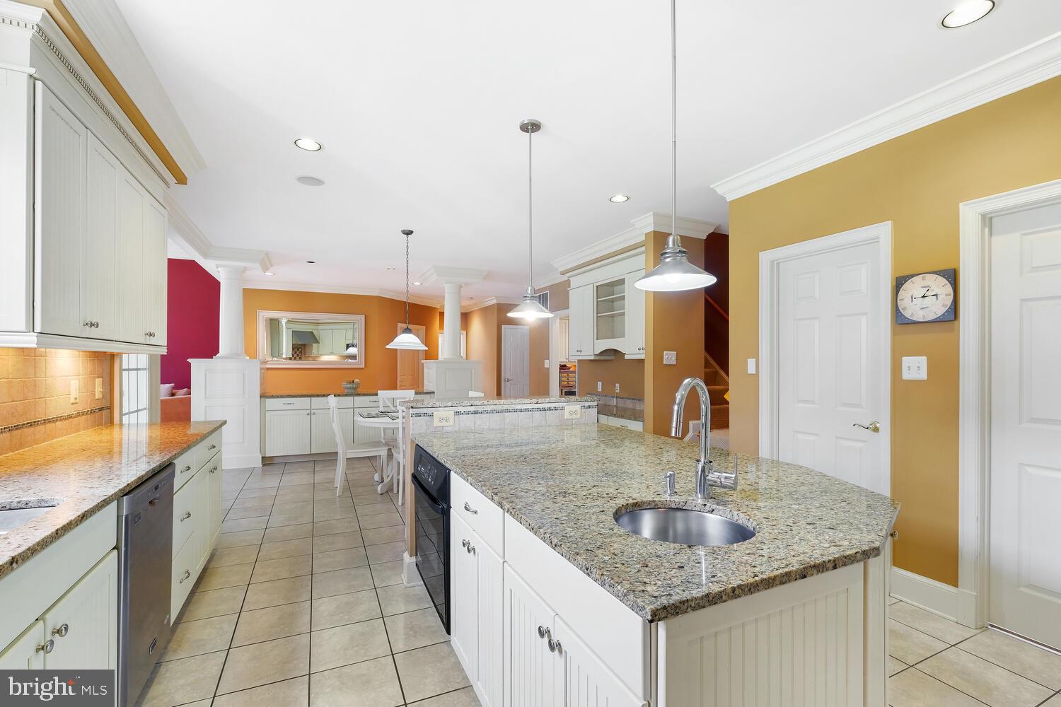 MOUNTAIN VIEW ESTATES - Residential