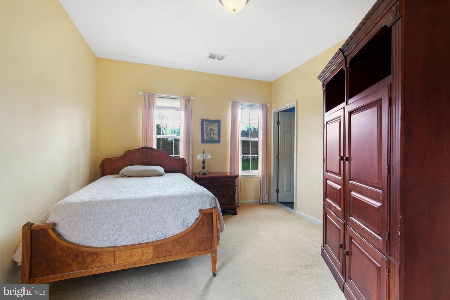 MOUNTAIN VIEW ESTATES - Residential