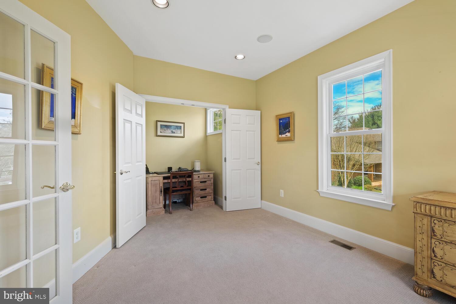 MOUNTAIN VIEW ESTATES - Residential