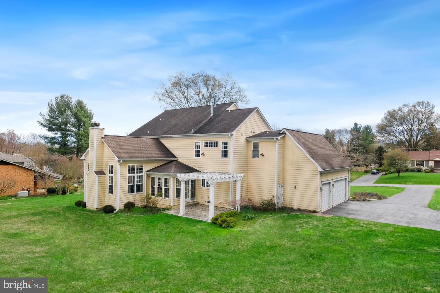 MOUNTAIN VIEW ESTATES - Residential