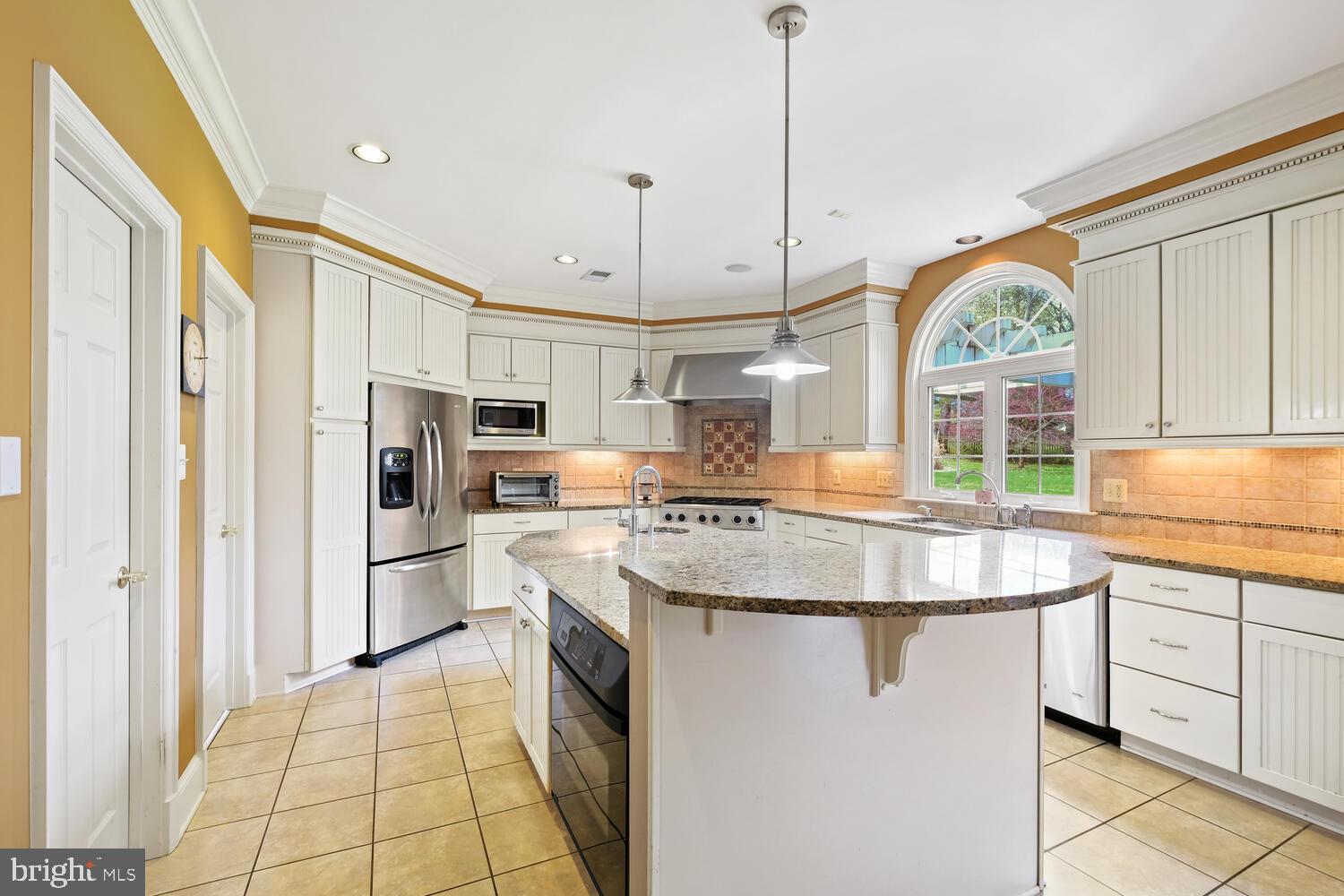 MOUNTAIN VIEW ESTATES - Residential