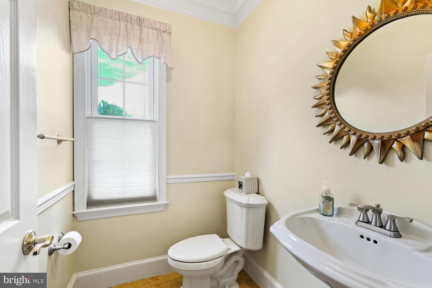 MOUNTAIN VIEW ESTATES - Residential