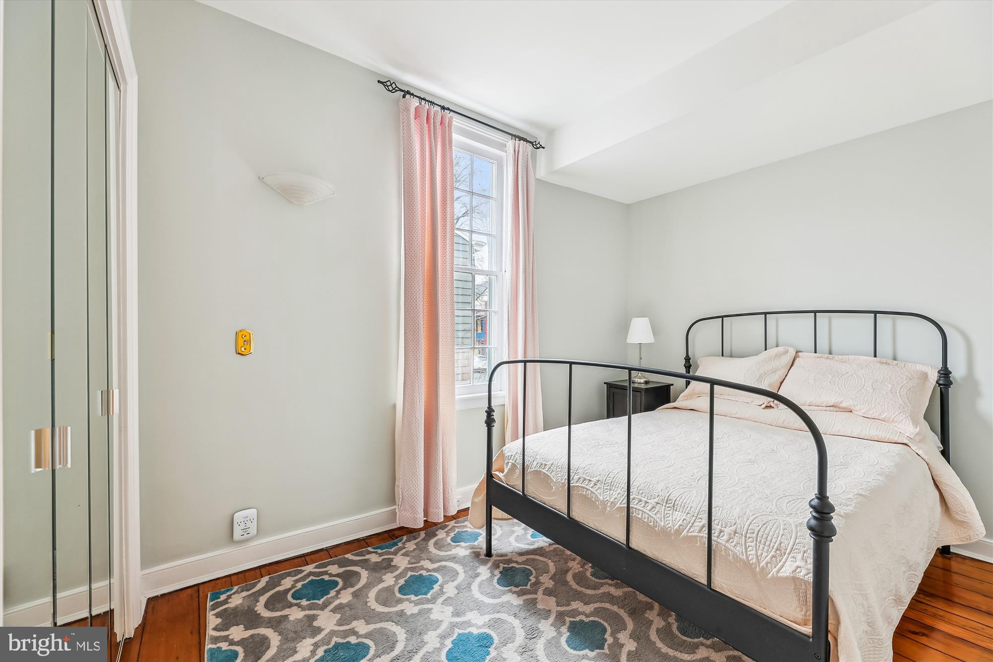 OLD TOWN ALEXANDRIA - Residential