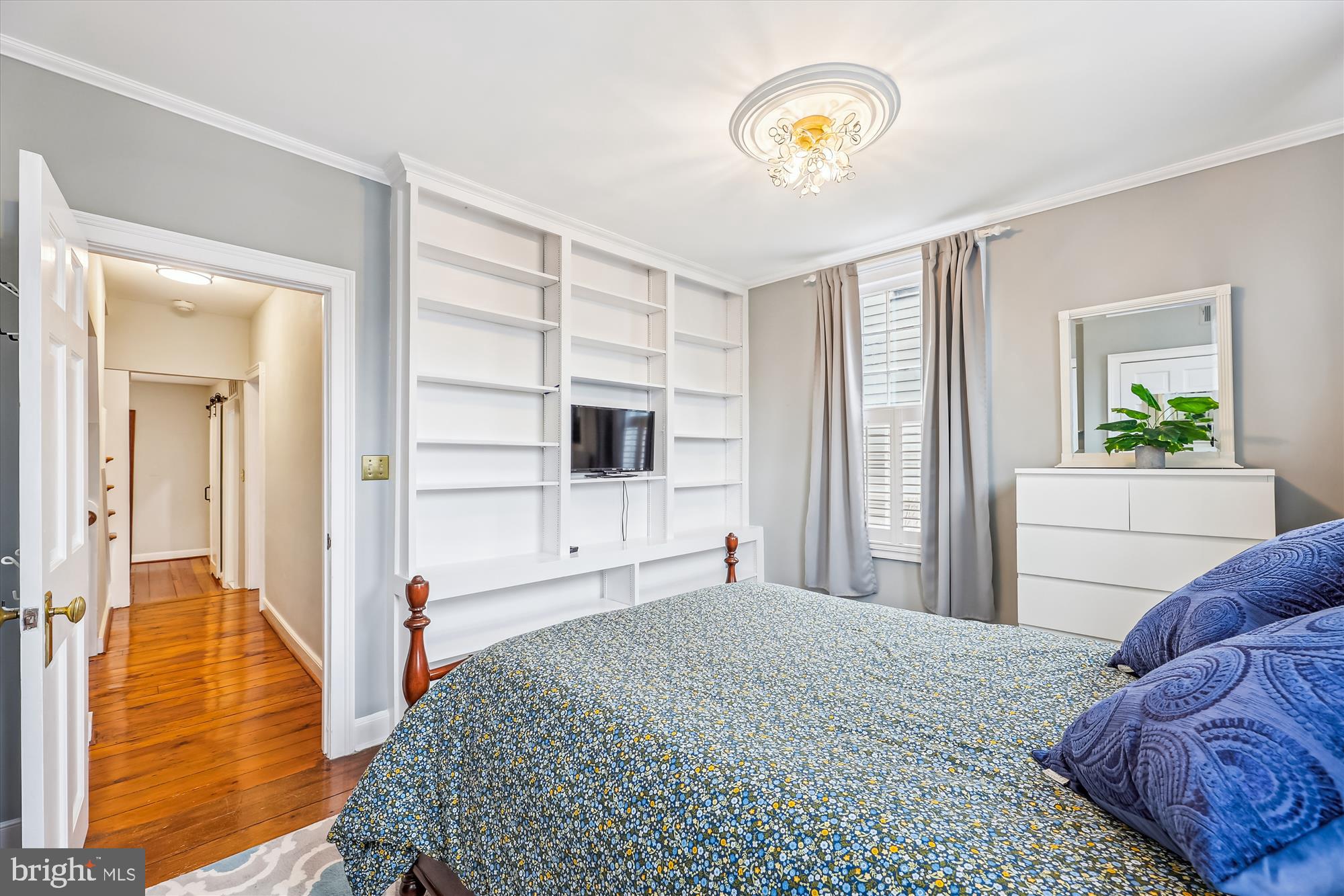 OLD TOWN ALEXANDRIA - Residential