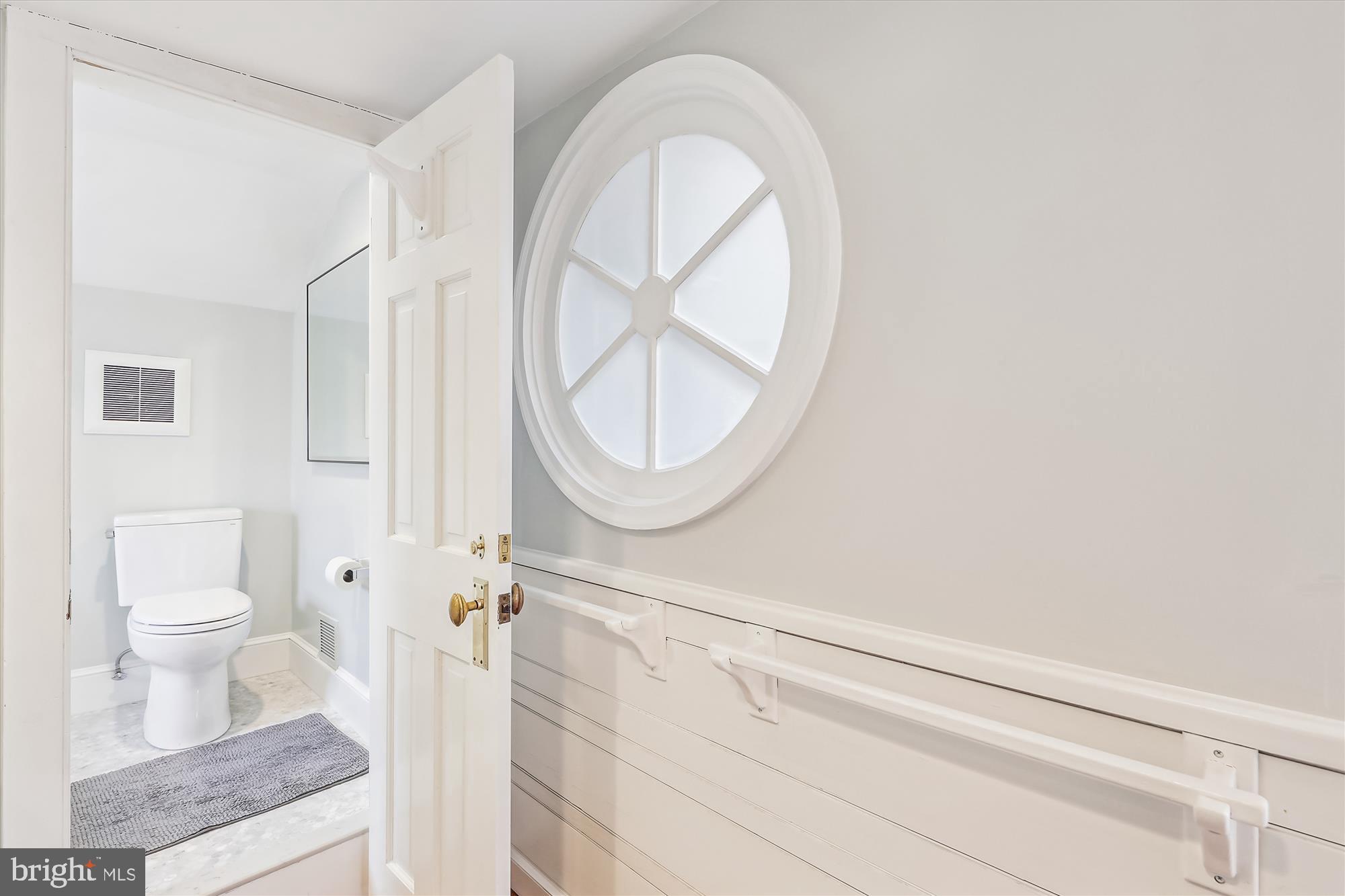 OLD TOWN ALEXANDRIA - Residential