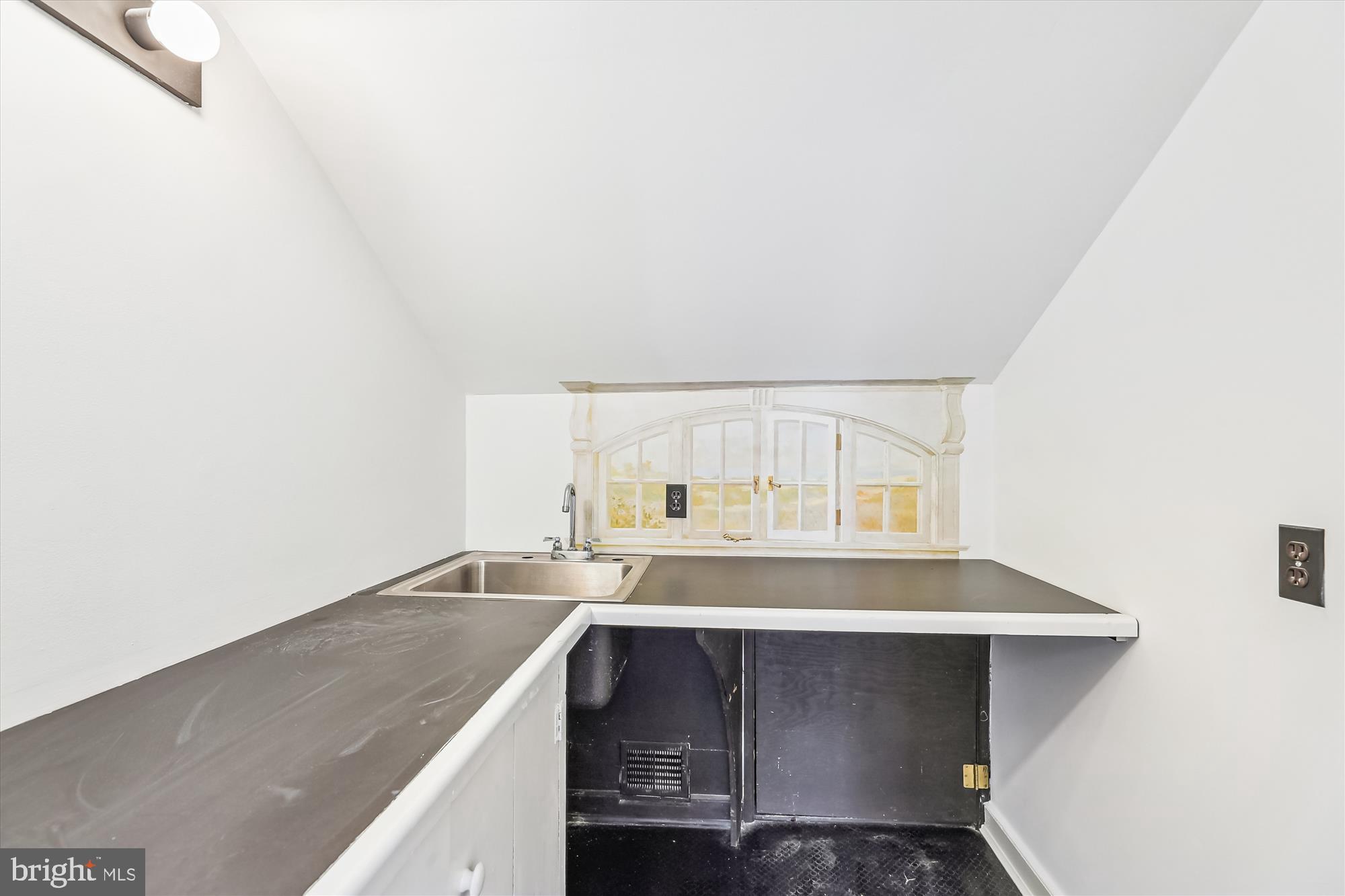 OLD TOWN ALEXANDRIA - Residential