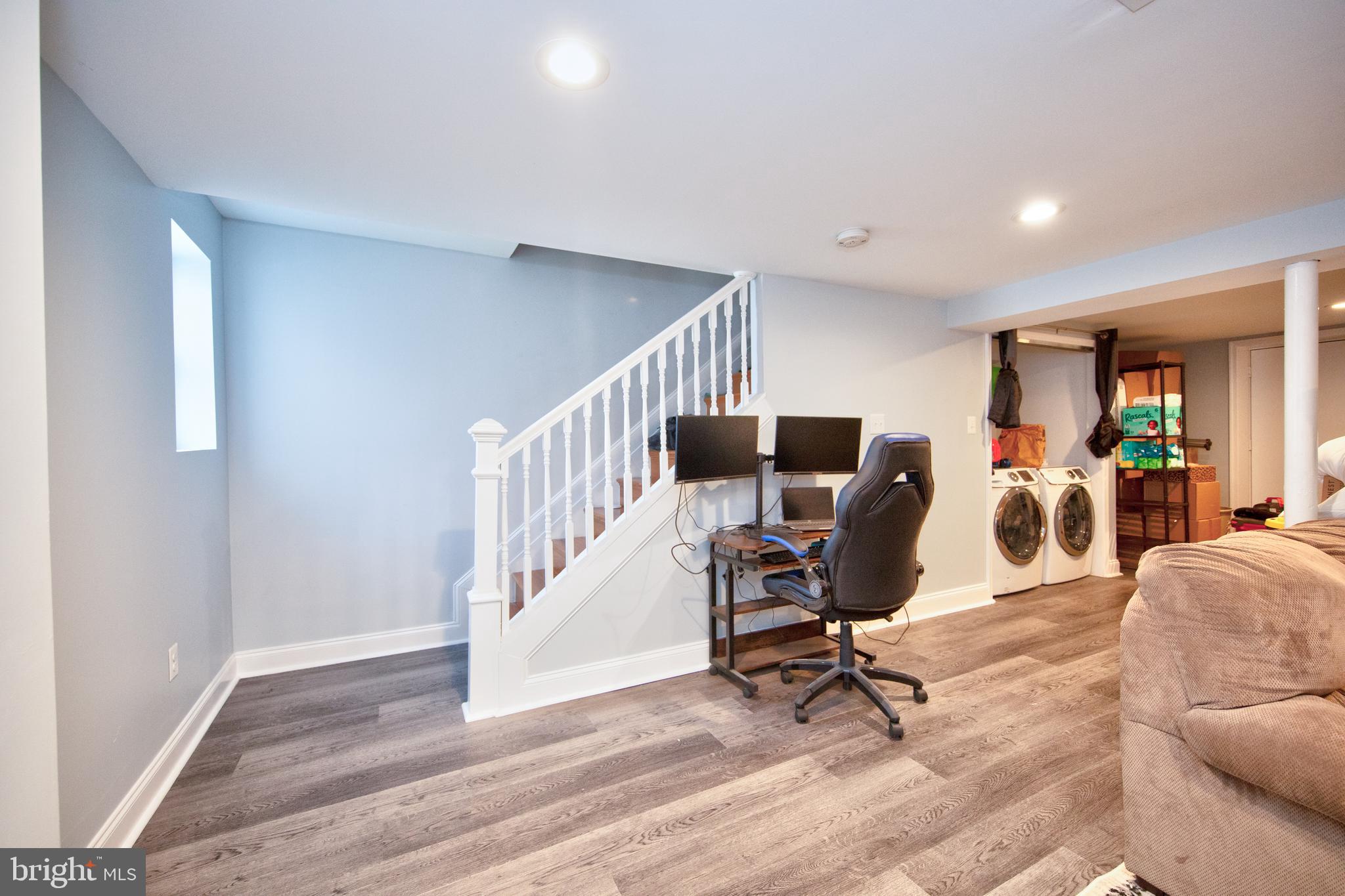 WINSTON GOVANS - Residential