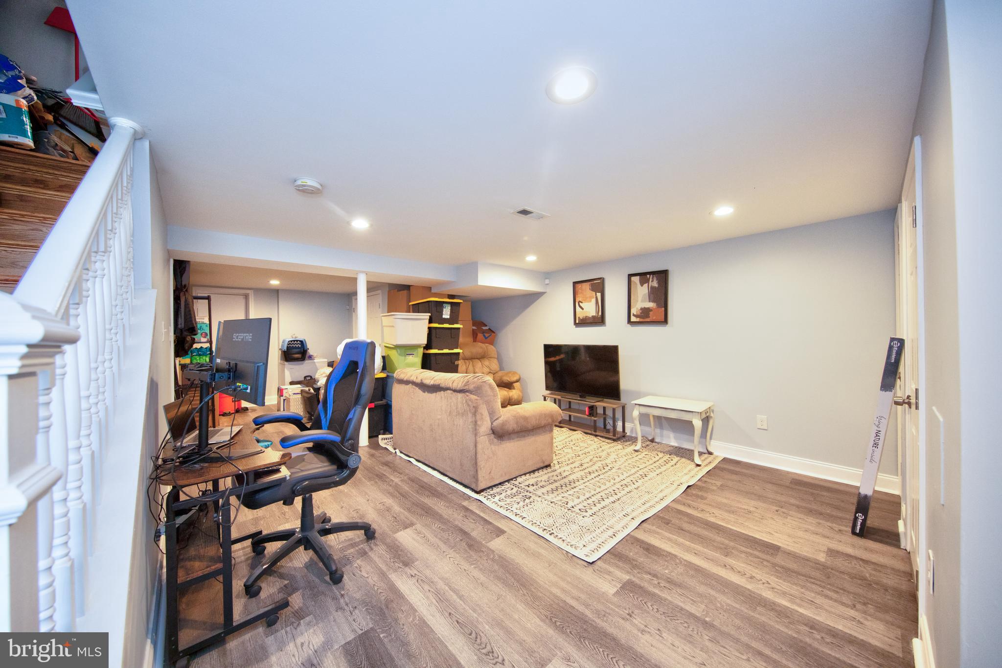 WINSTON GOVANS - Residential