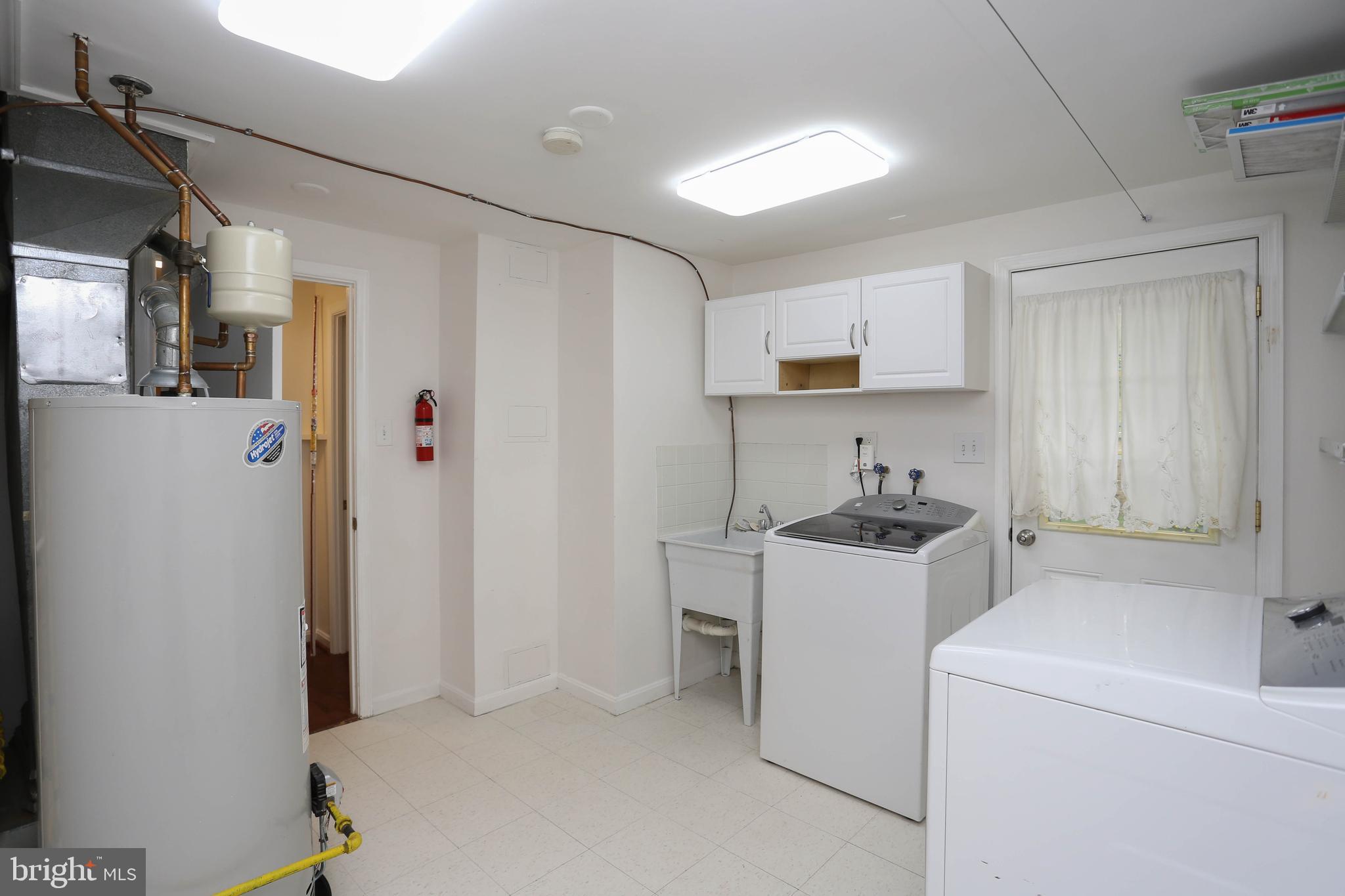 MAPLE RIDGE - Residential Lease