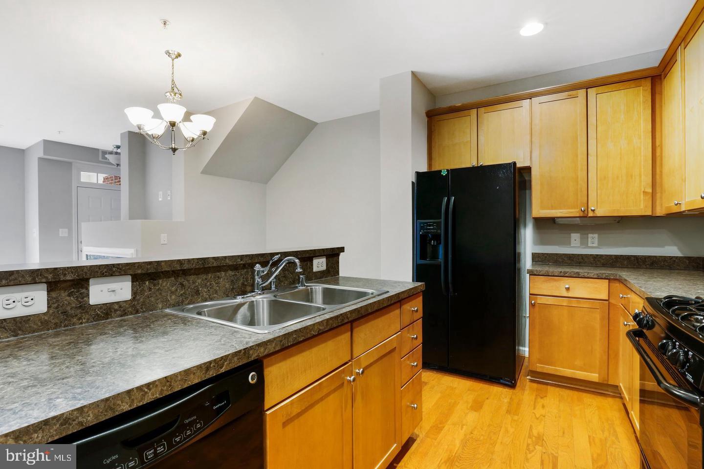 4455 BEACON GROVE CIRCLE 706A