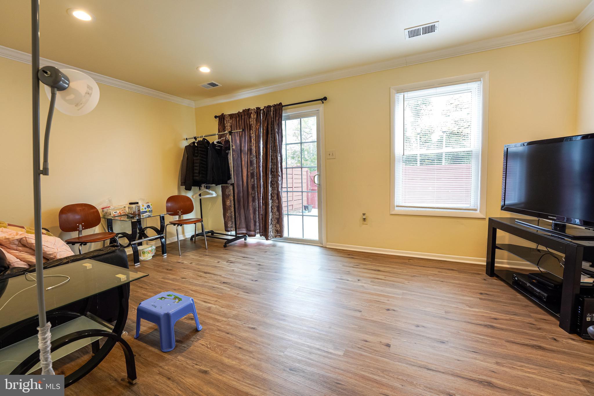 WILLOWBROOK - Residential Lease