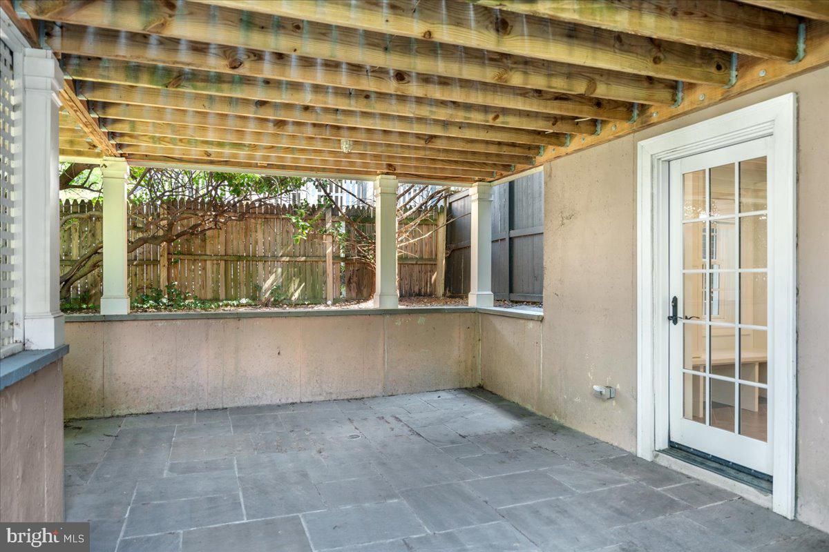 CHEVY CHASE VILLAGE - Residential