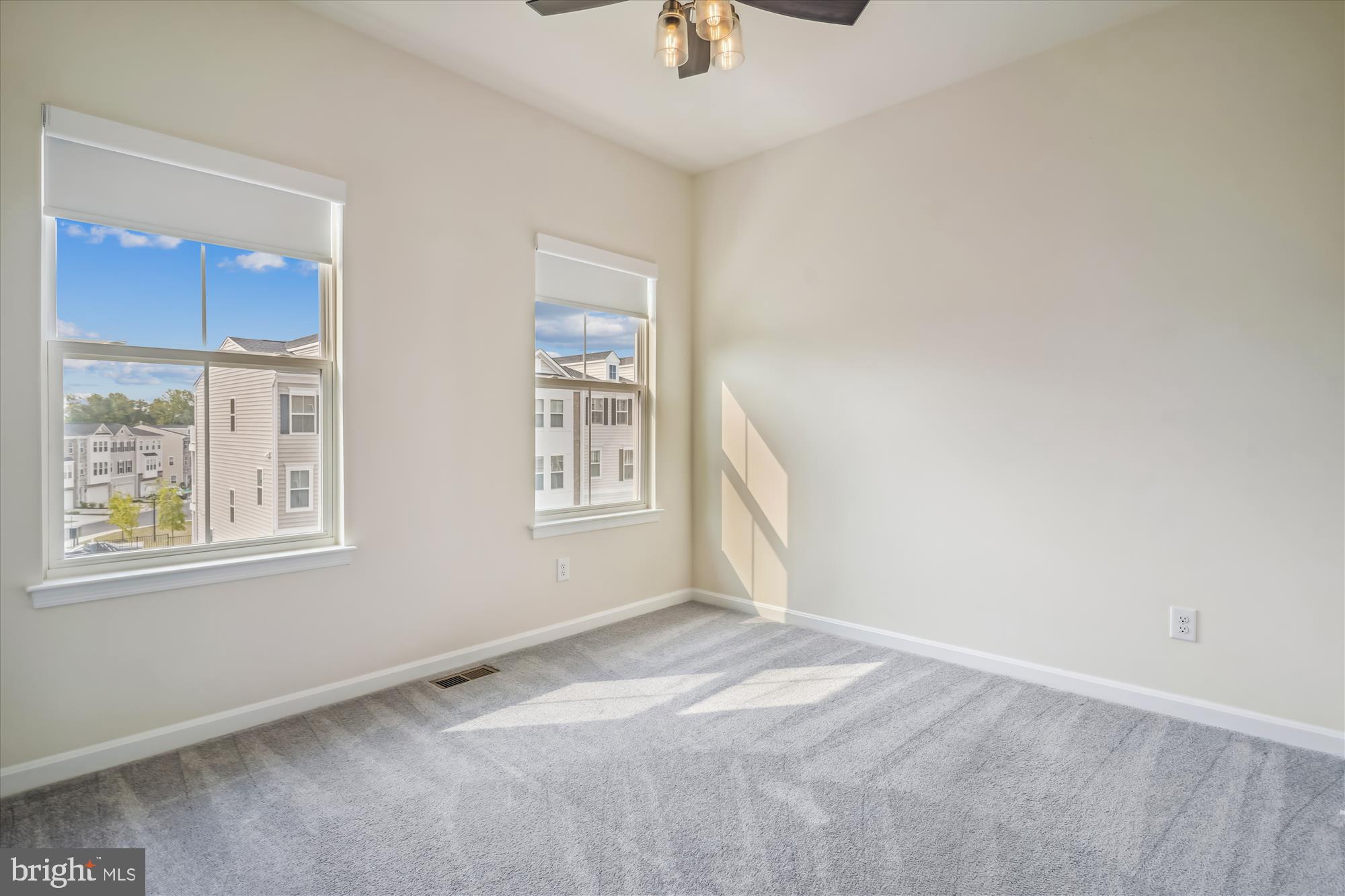 COUNTY CENTER - Residential Lease