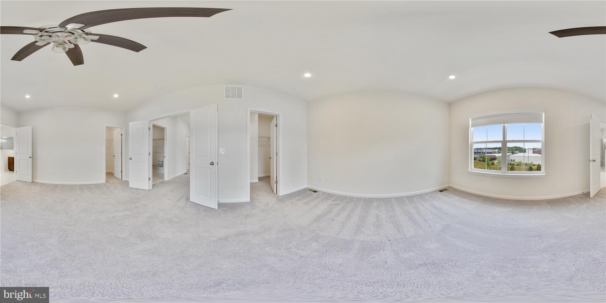 COUNTY CENTER - Residential Lease