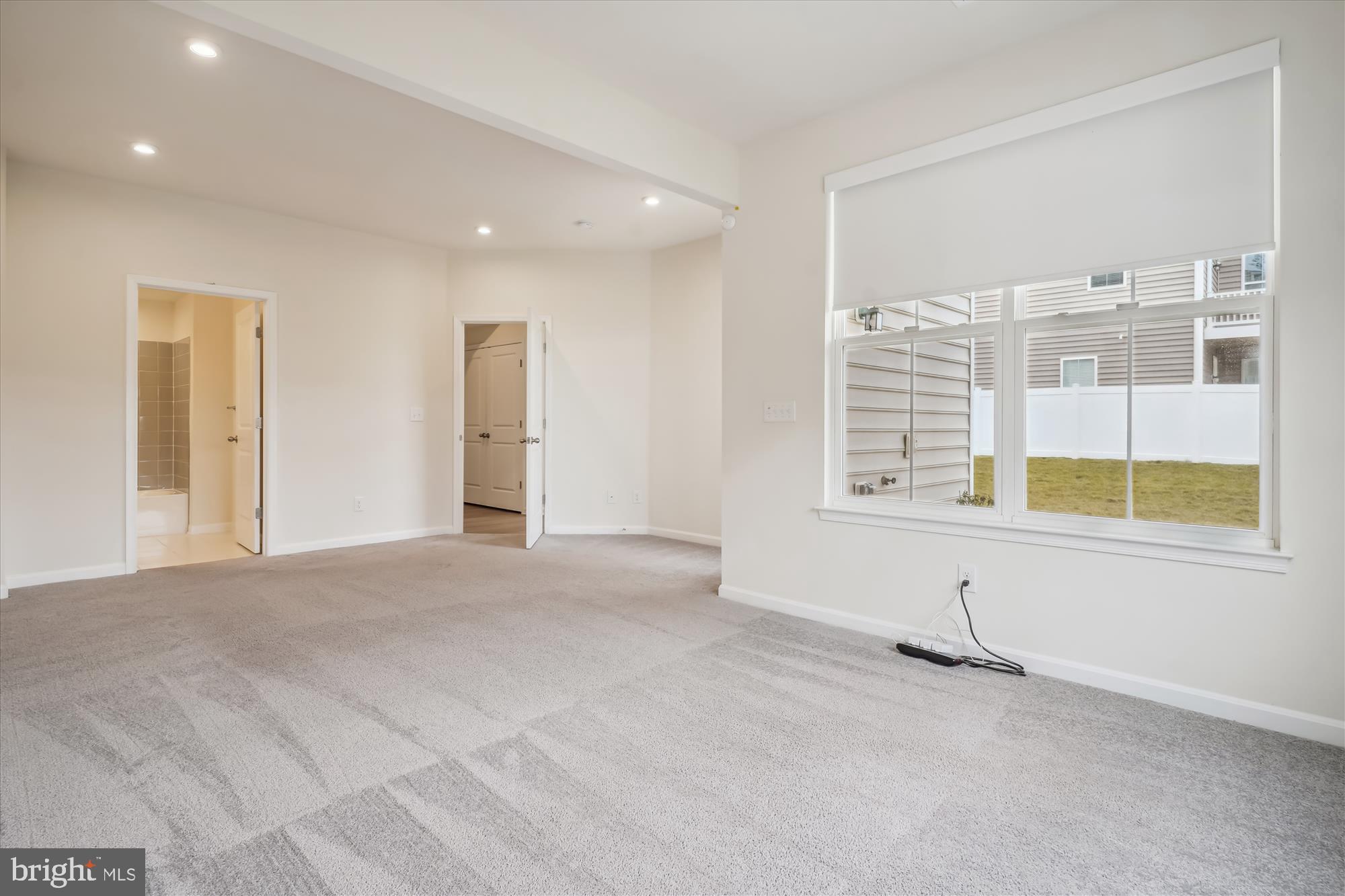 COUNTY CENTER - Residential Lease