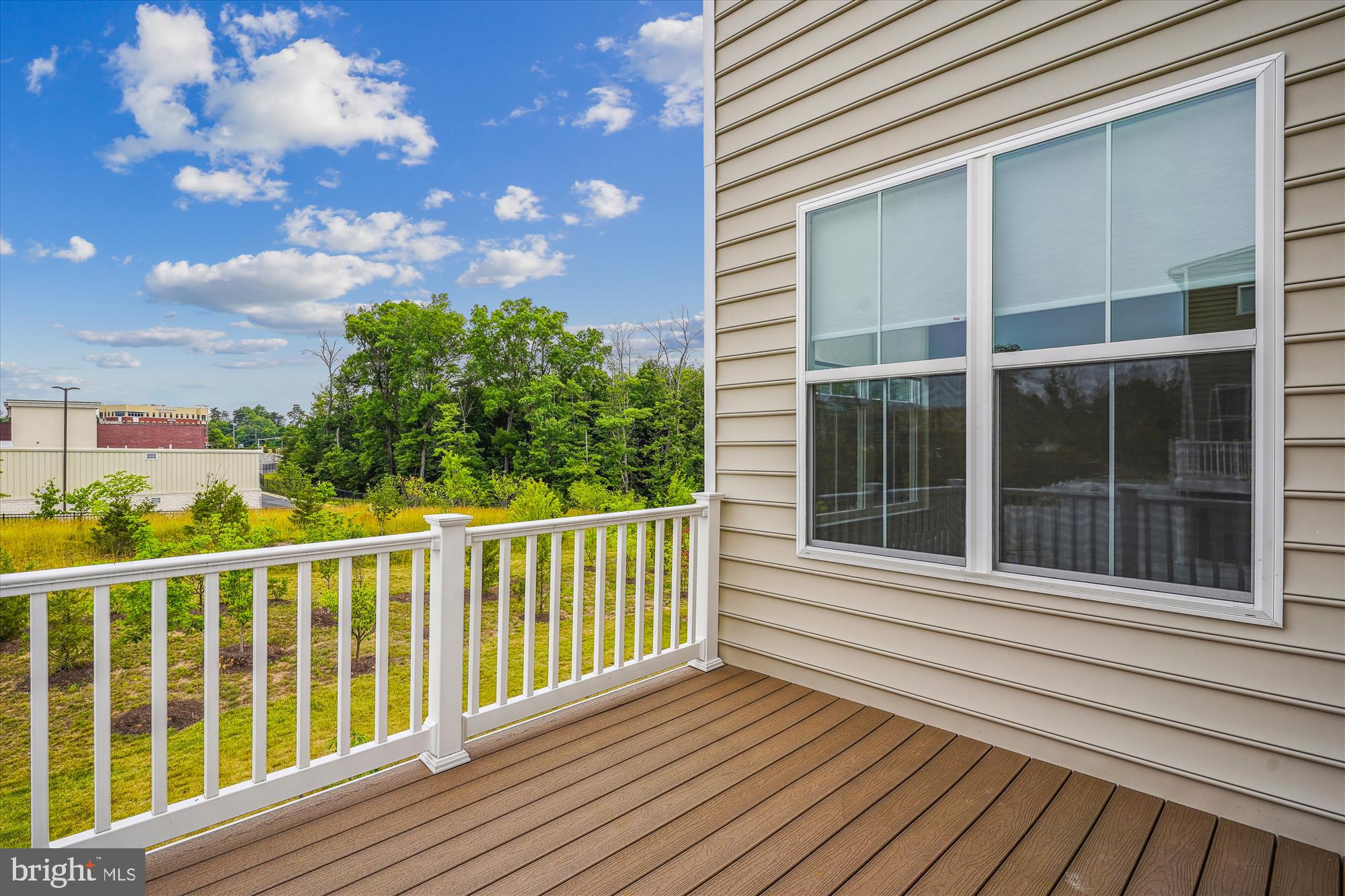 COUNTY CENTER - Residential Lease